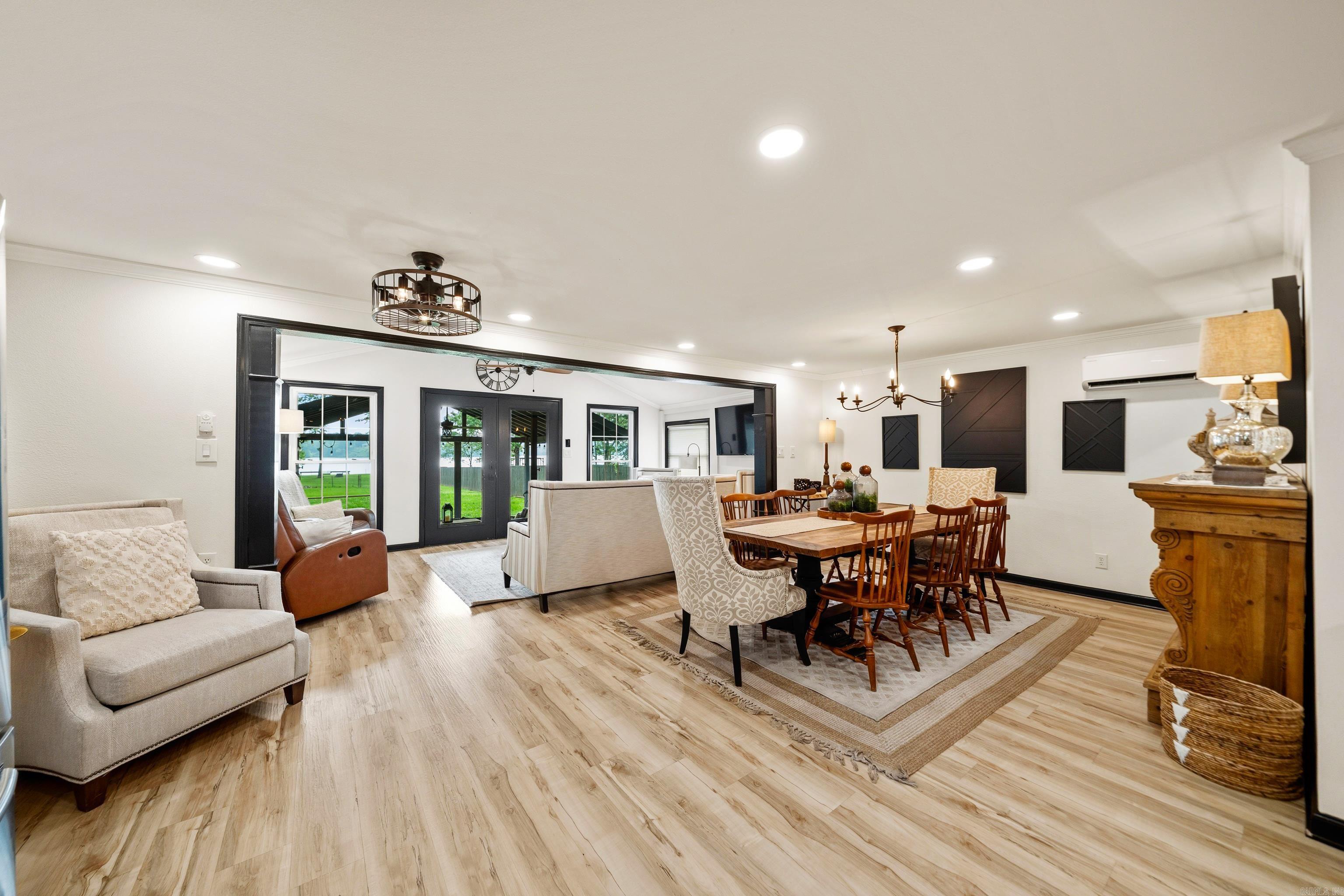 CATHERINE SHORES - Residential