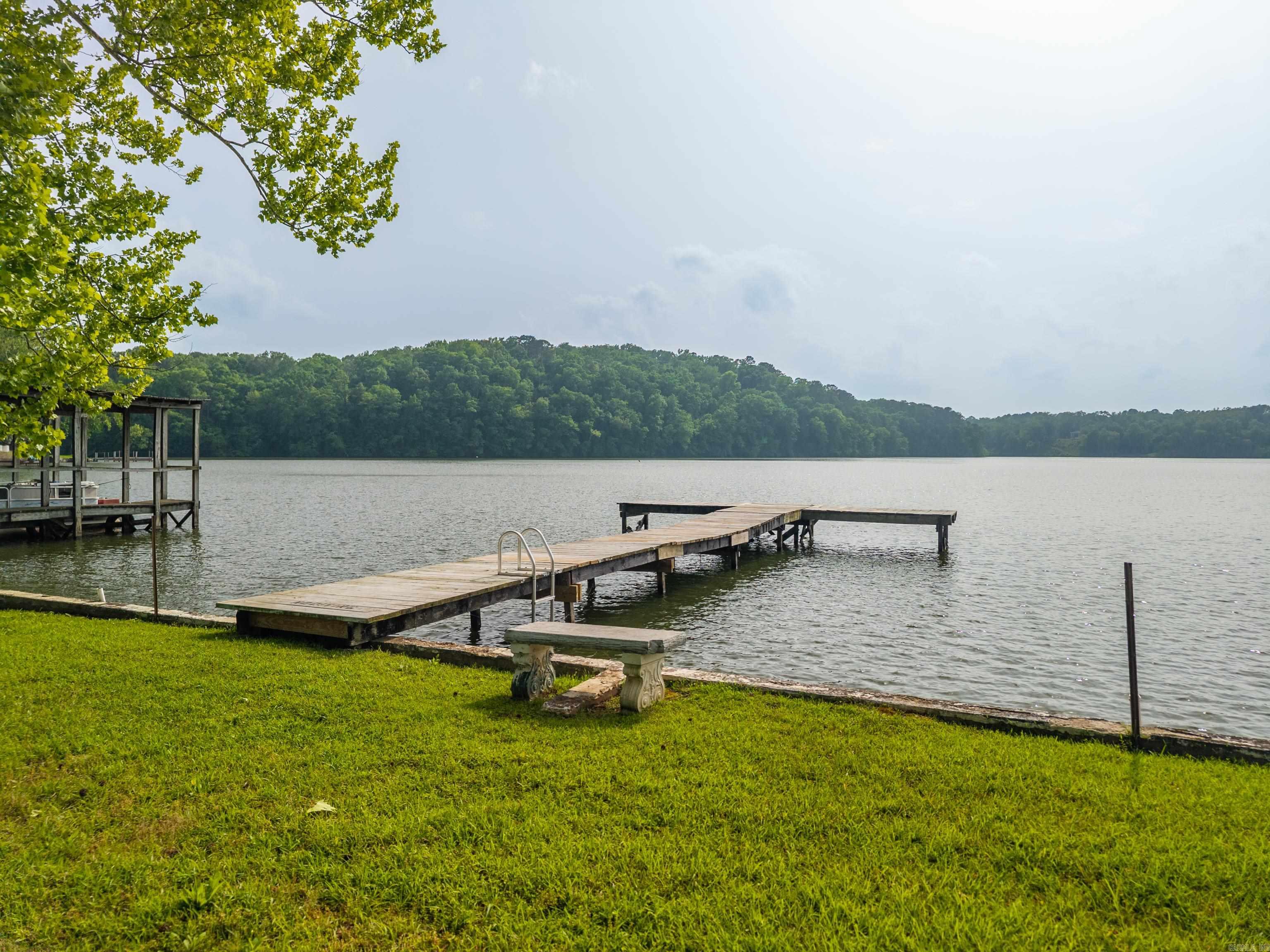 CATHERINE SHORES - Residential
