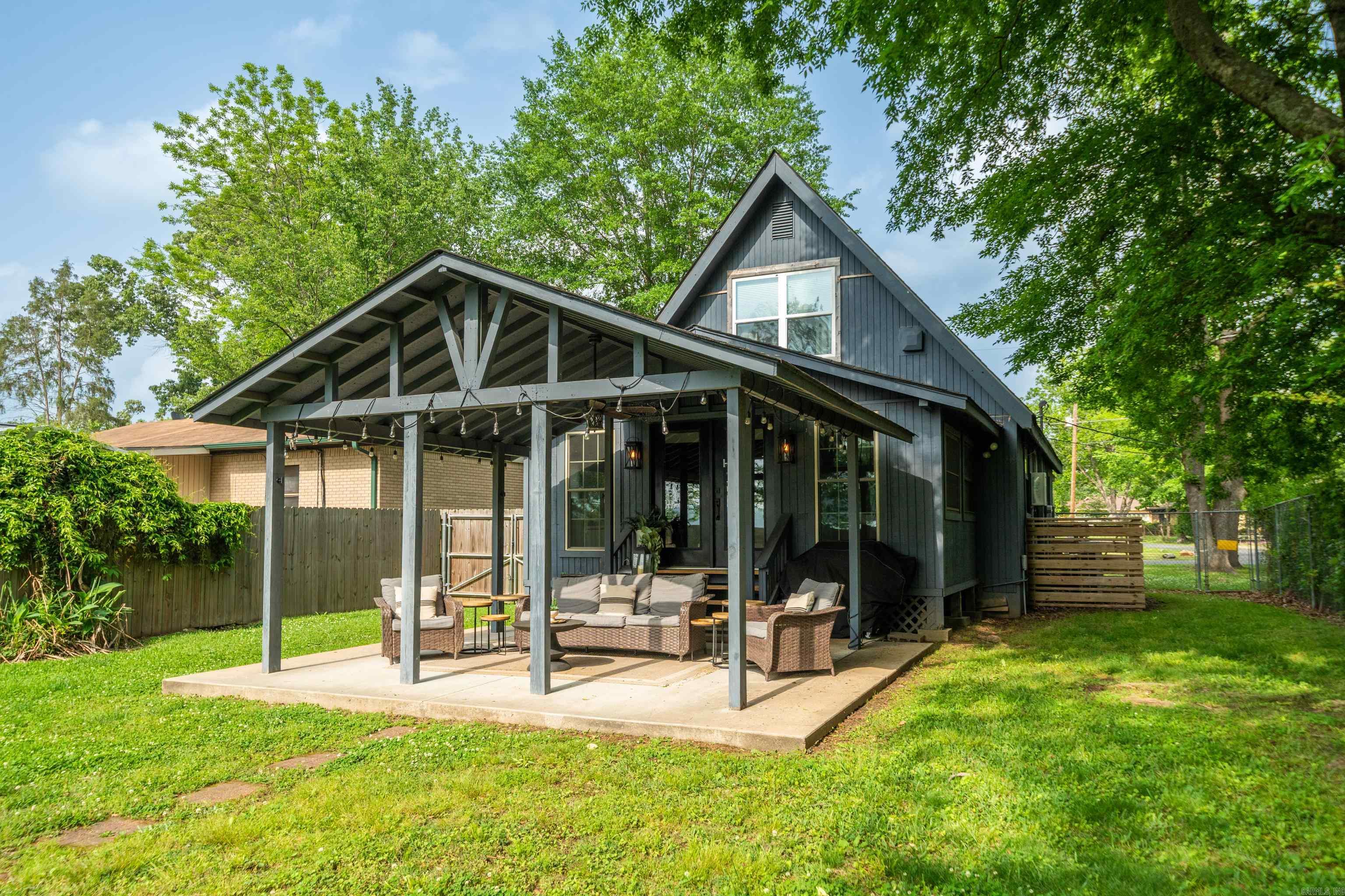 CATHERINE SHORES - Residential