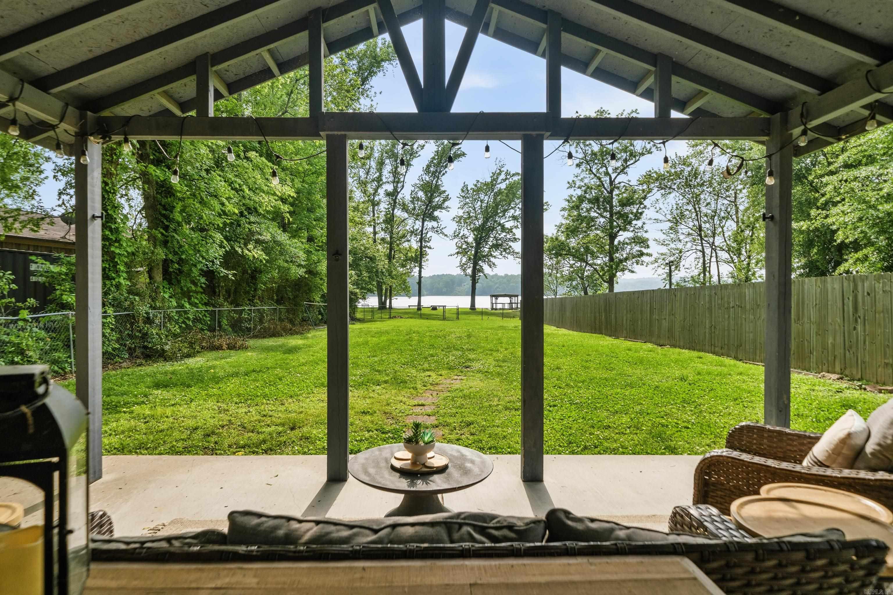 CATHERINE SHORES - Residential