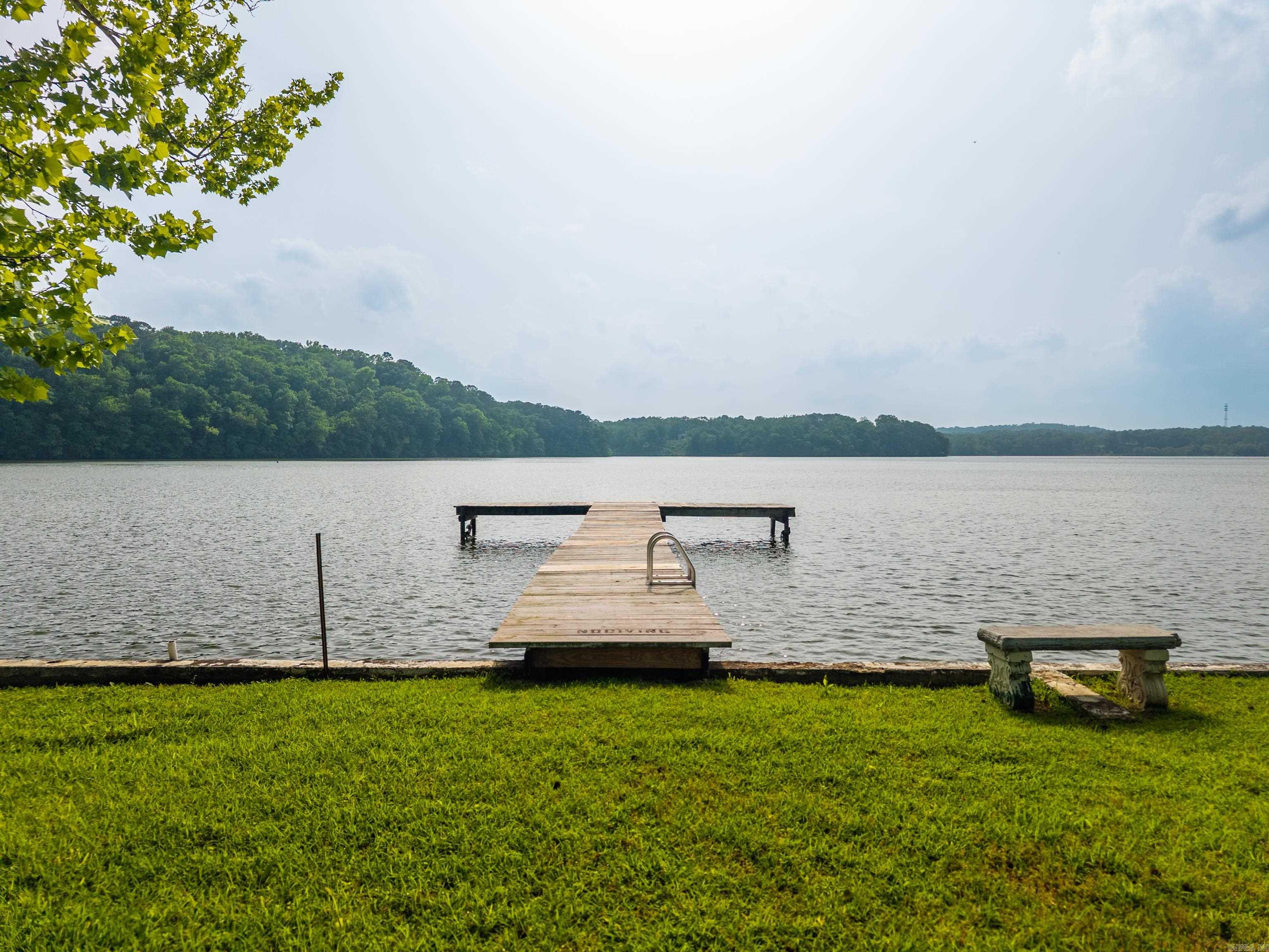 CATHERINE SHORES - Residential