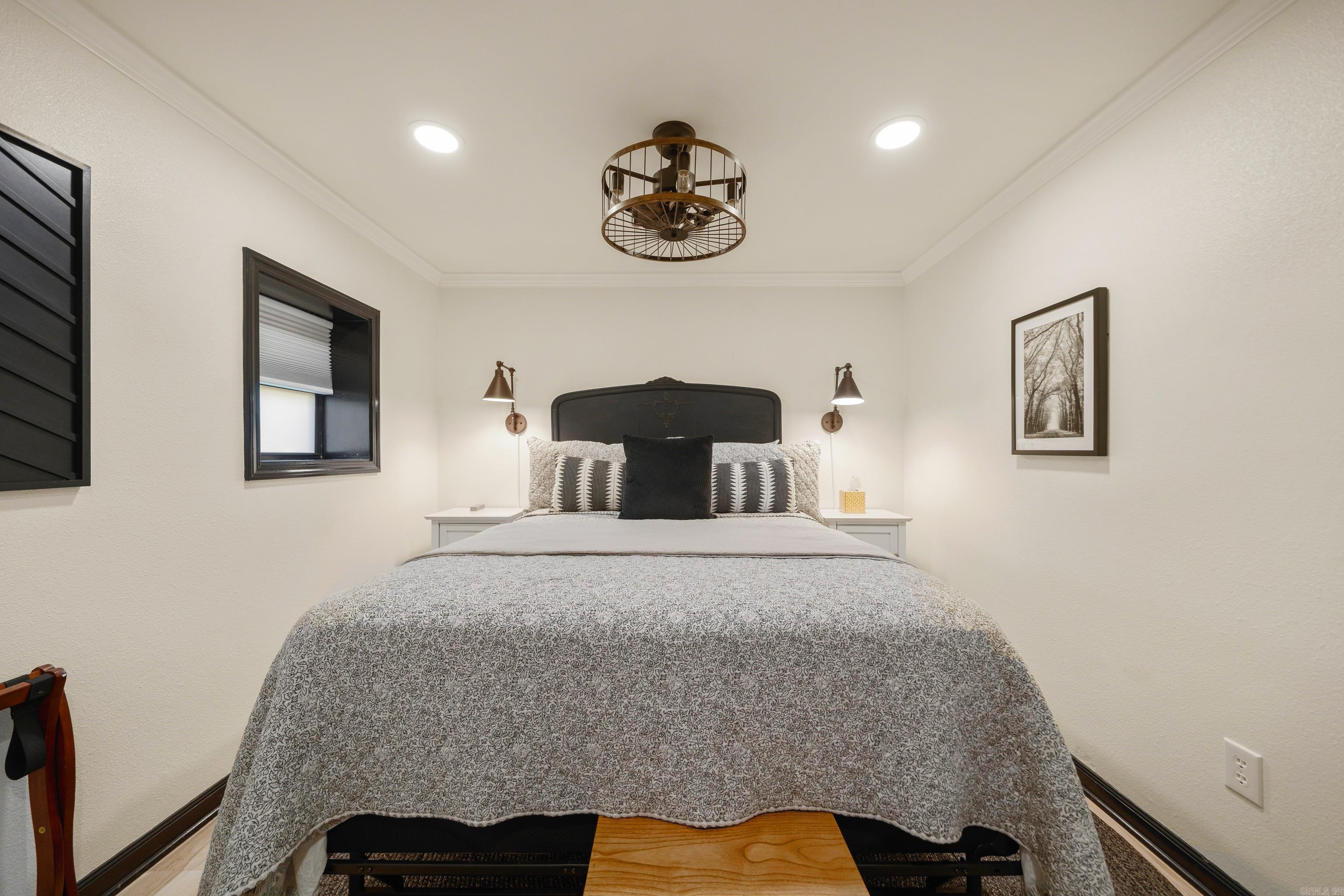 CATHERINE SHORES - Residential