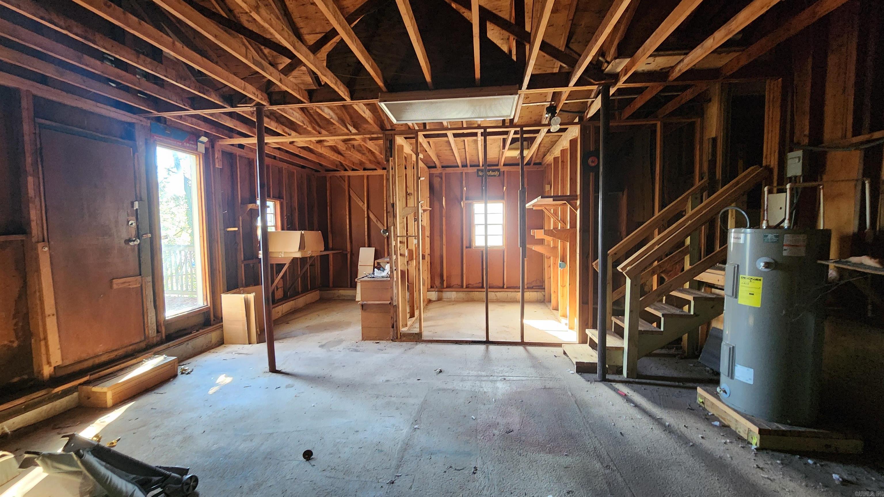 BARROW JOHN - Residential