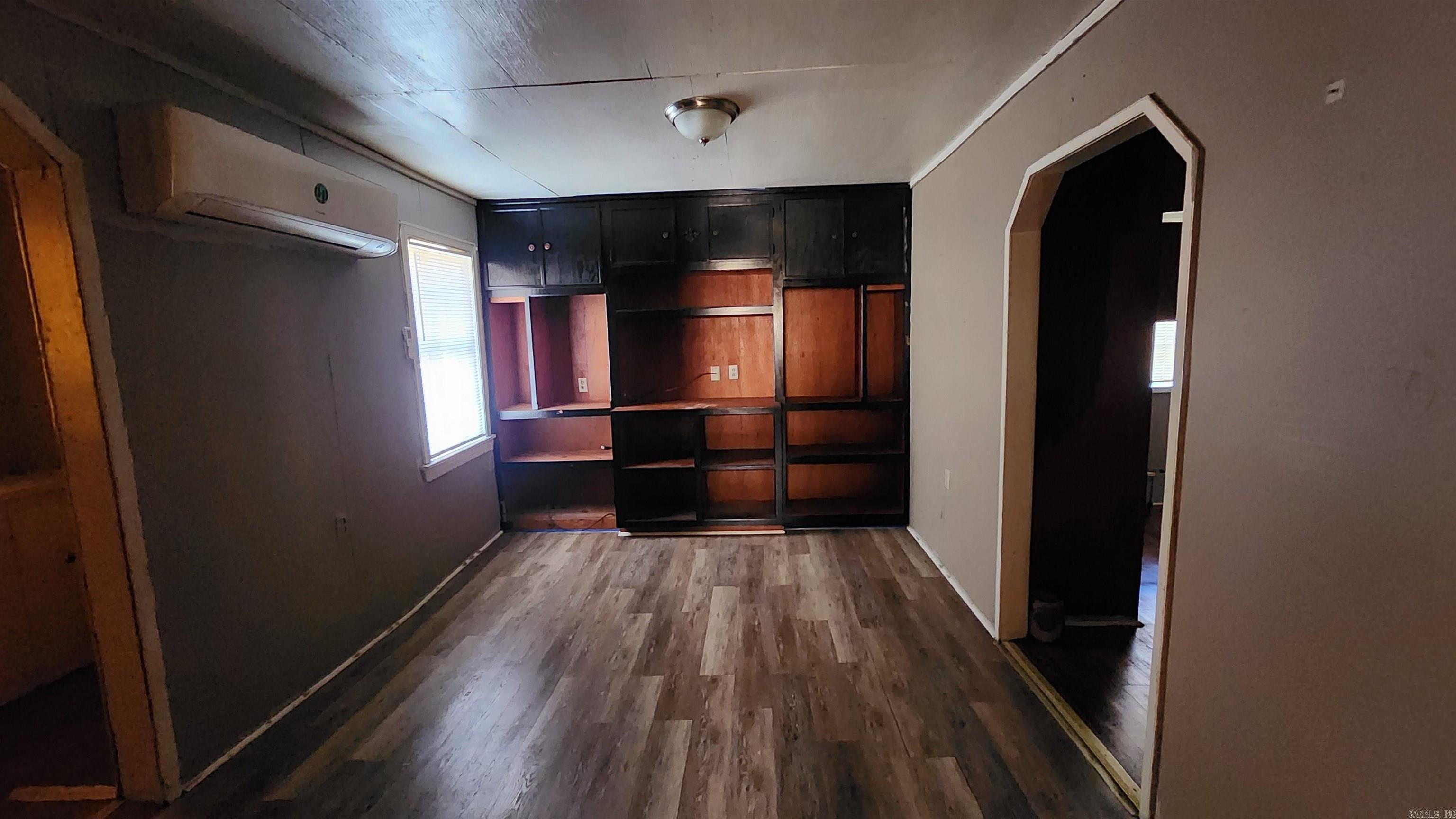 BARROW JOHN - Residential