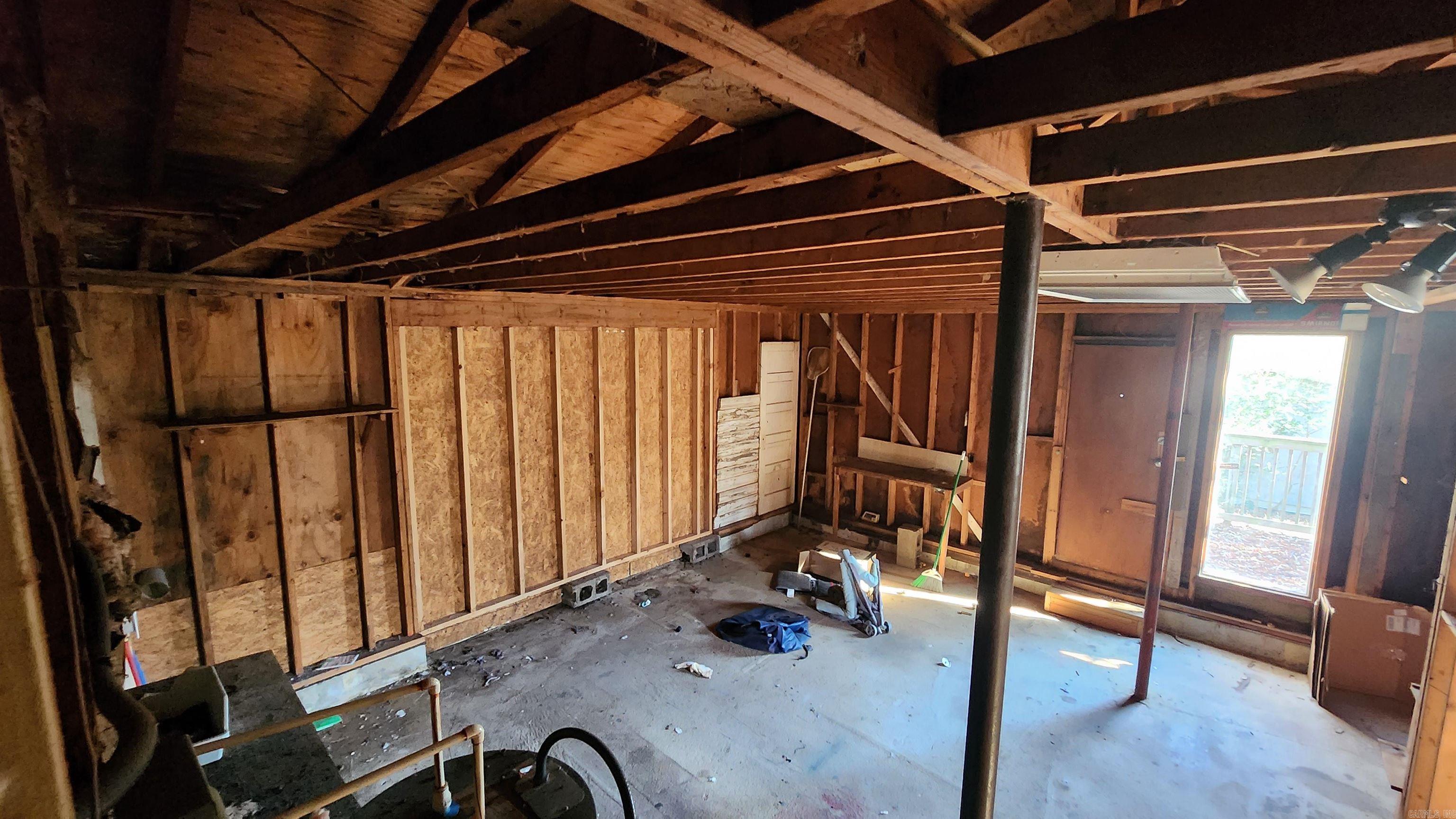 BARROW JOHN - Residential