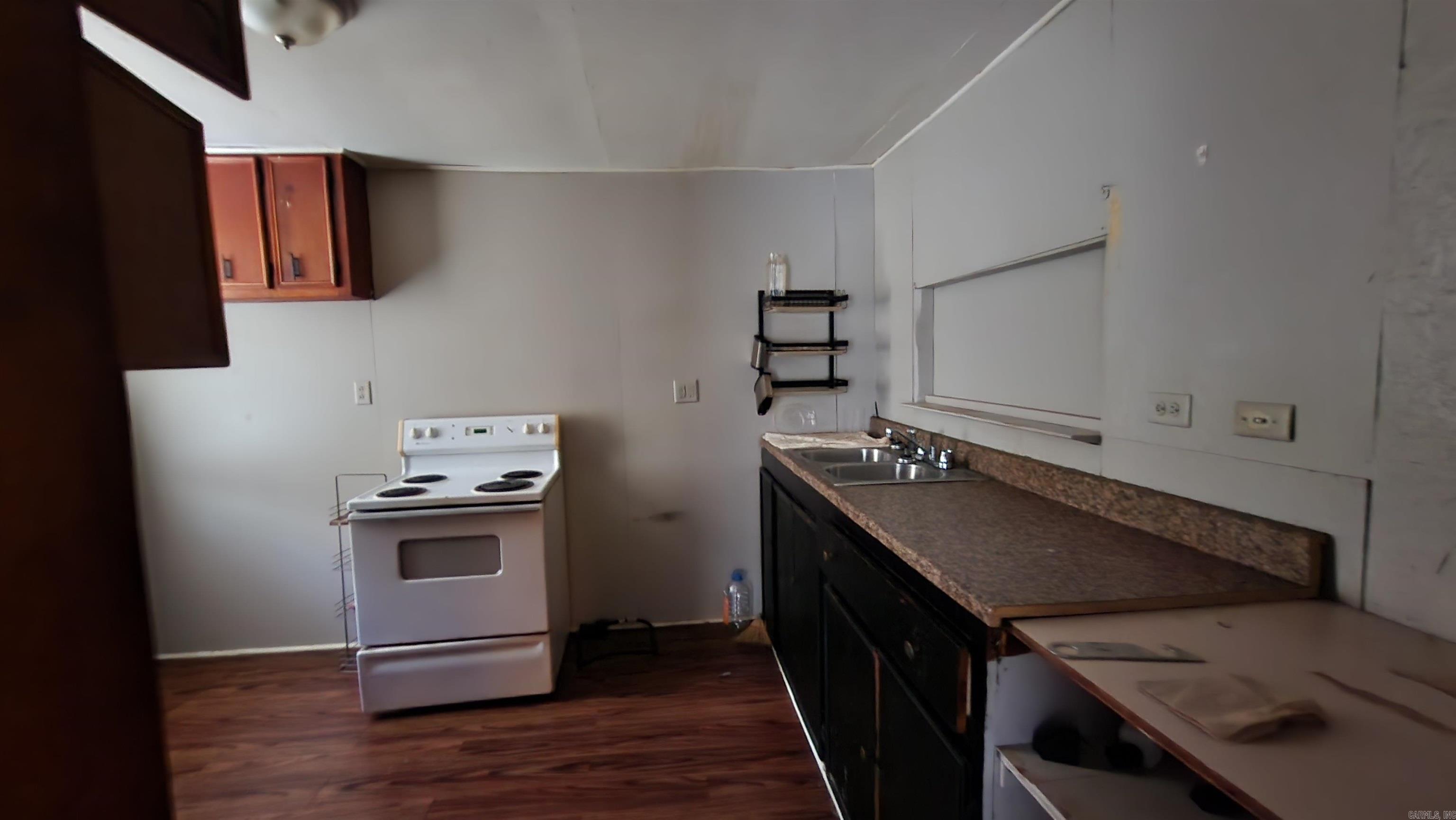 BARROW JOHN - Residential