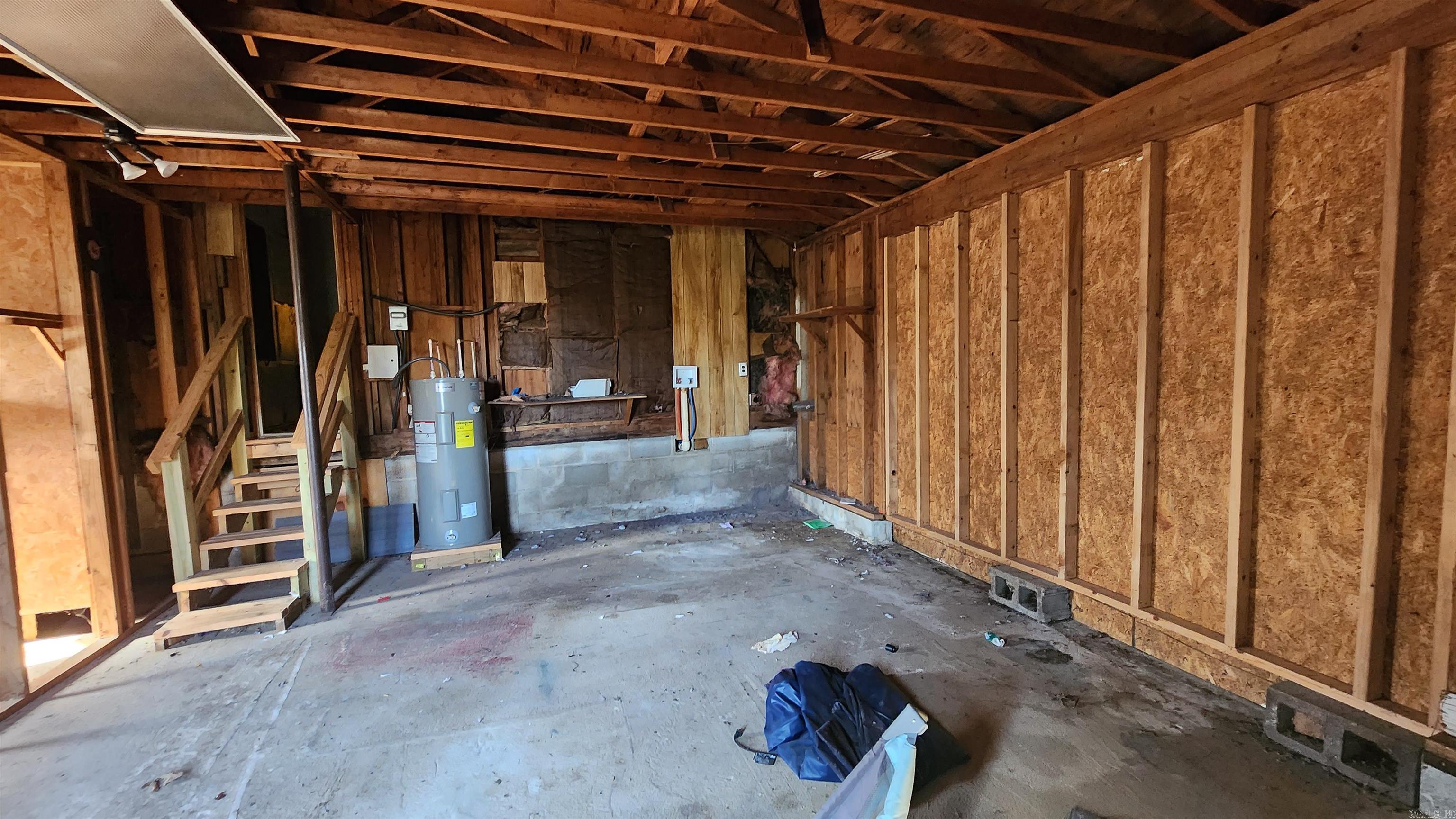 BARROW JOHN - Residential