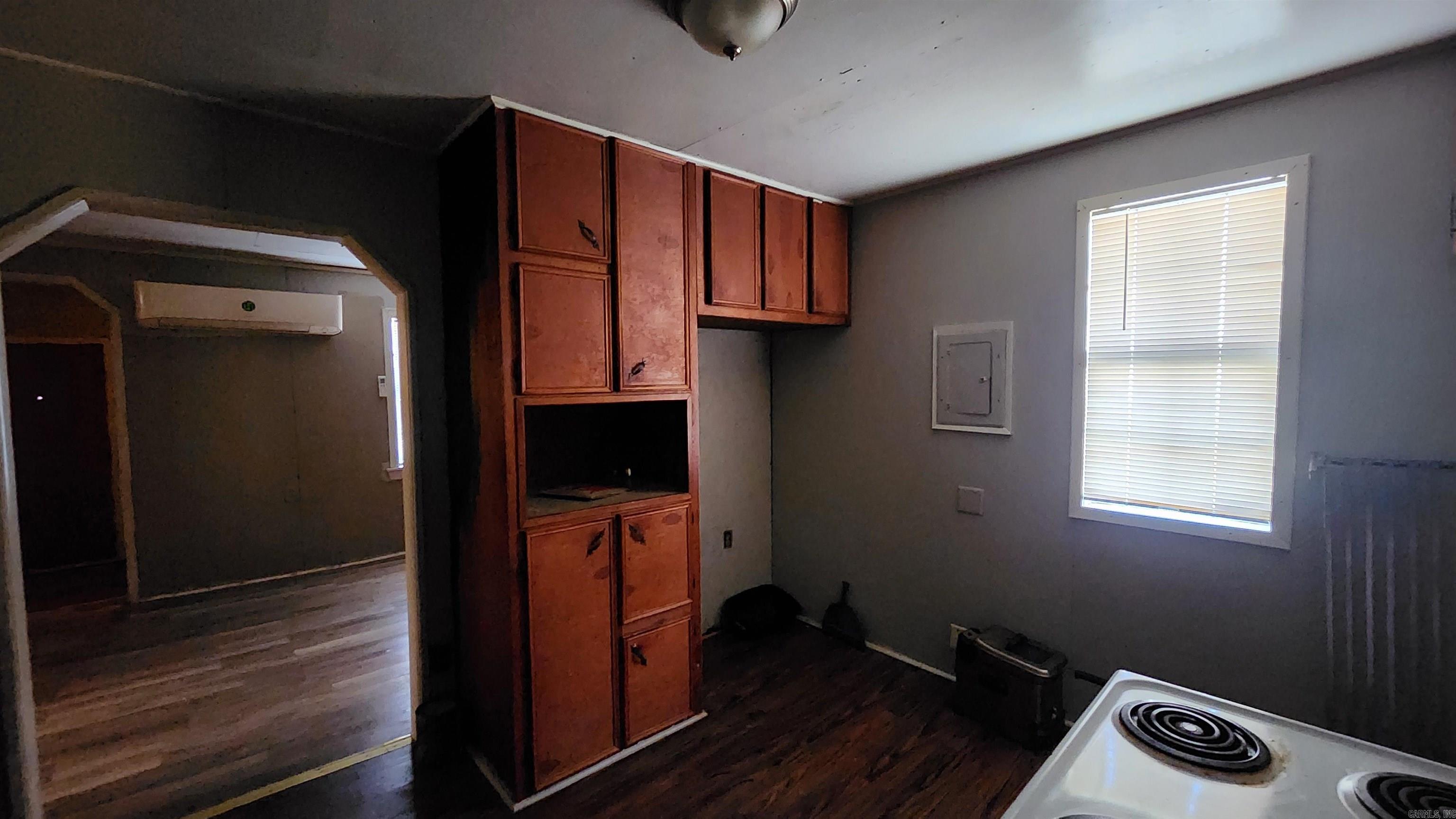 BARROW JOHN - Residential