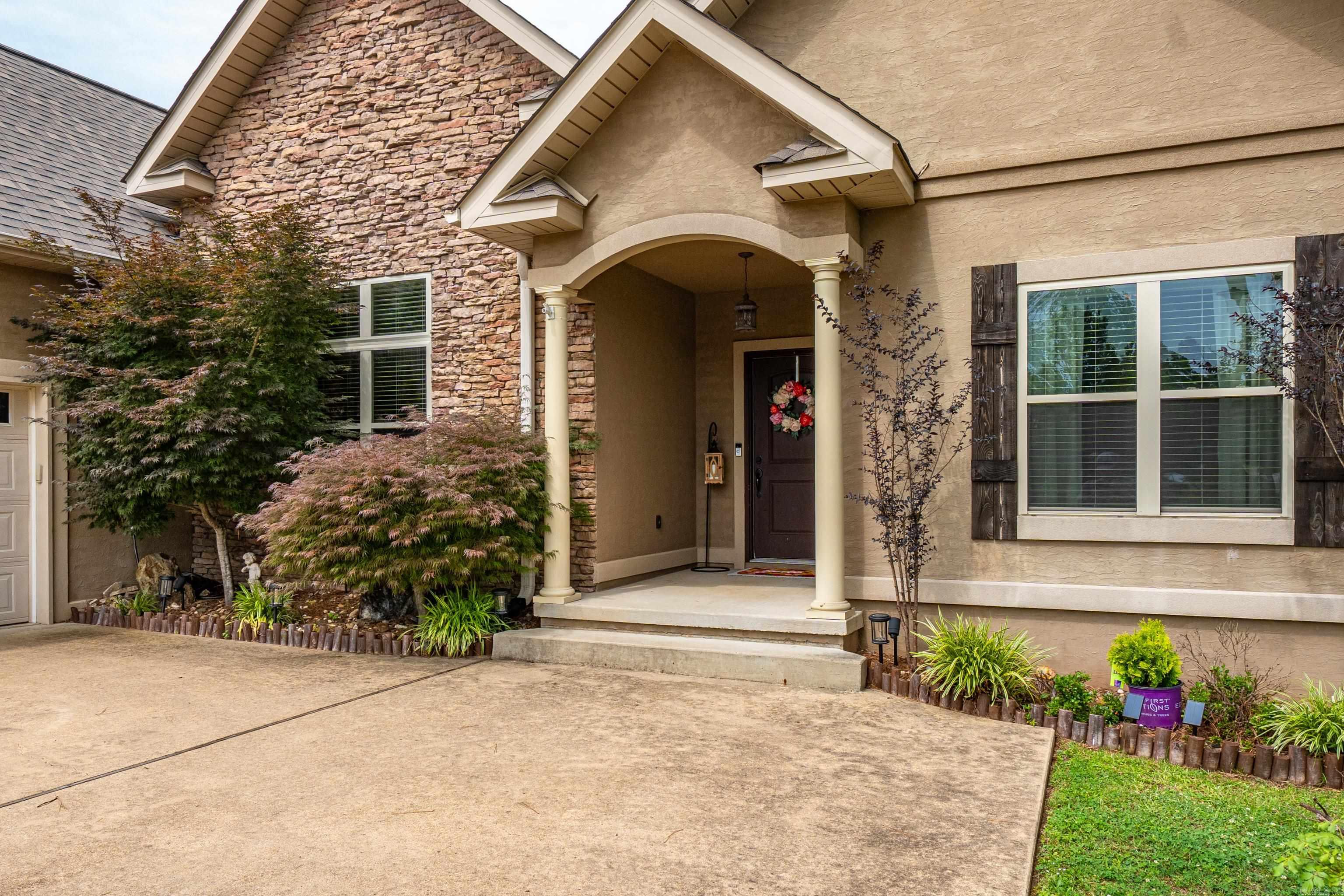 The Oaks - Residential