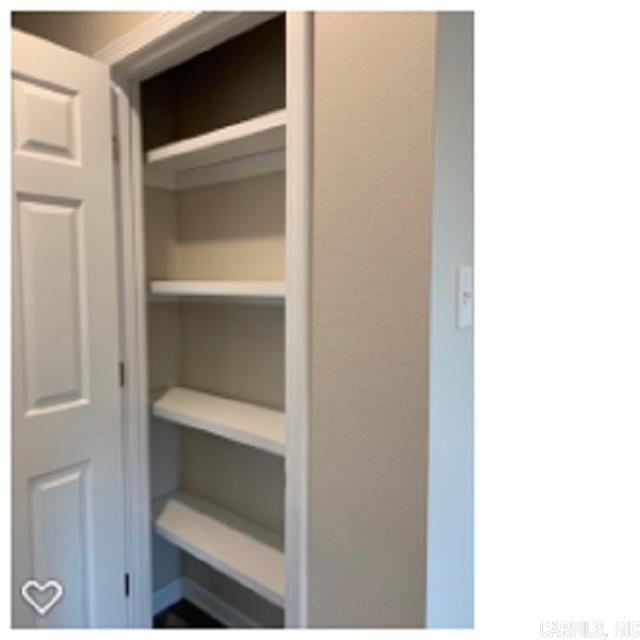 Mcintosh 1st - Residential Lease