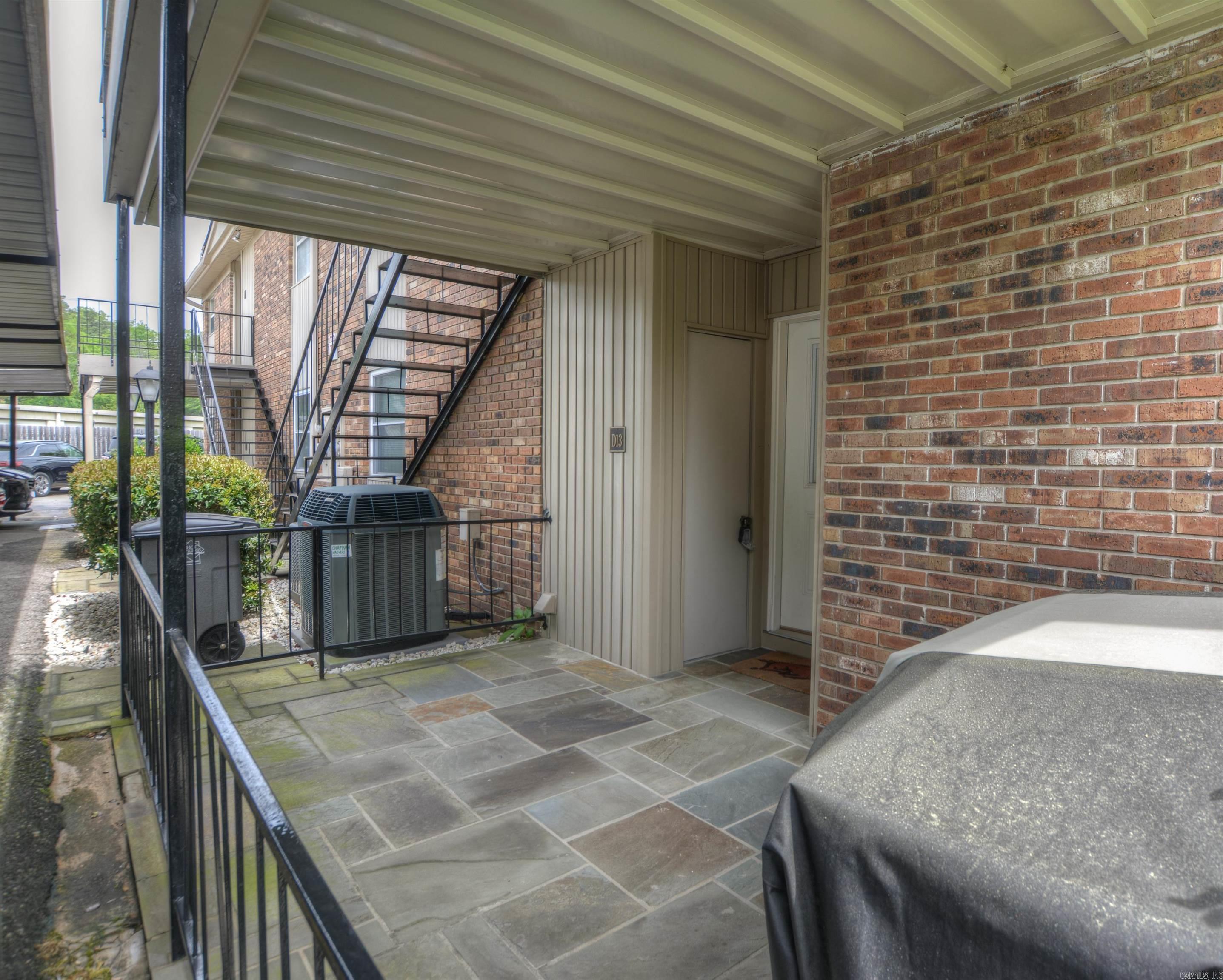 Westport Bay Town House - Residential