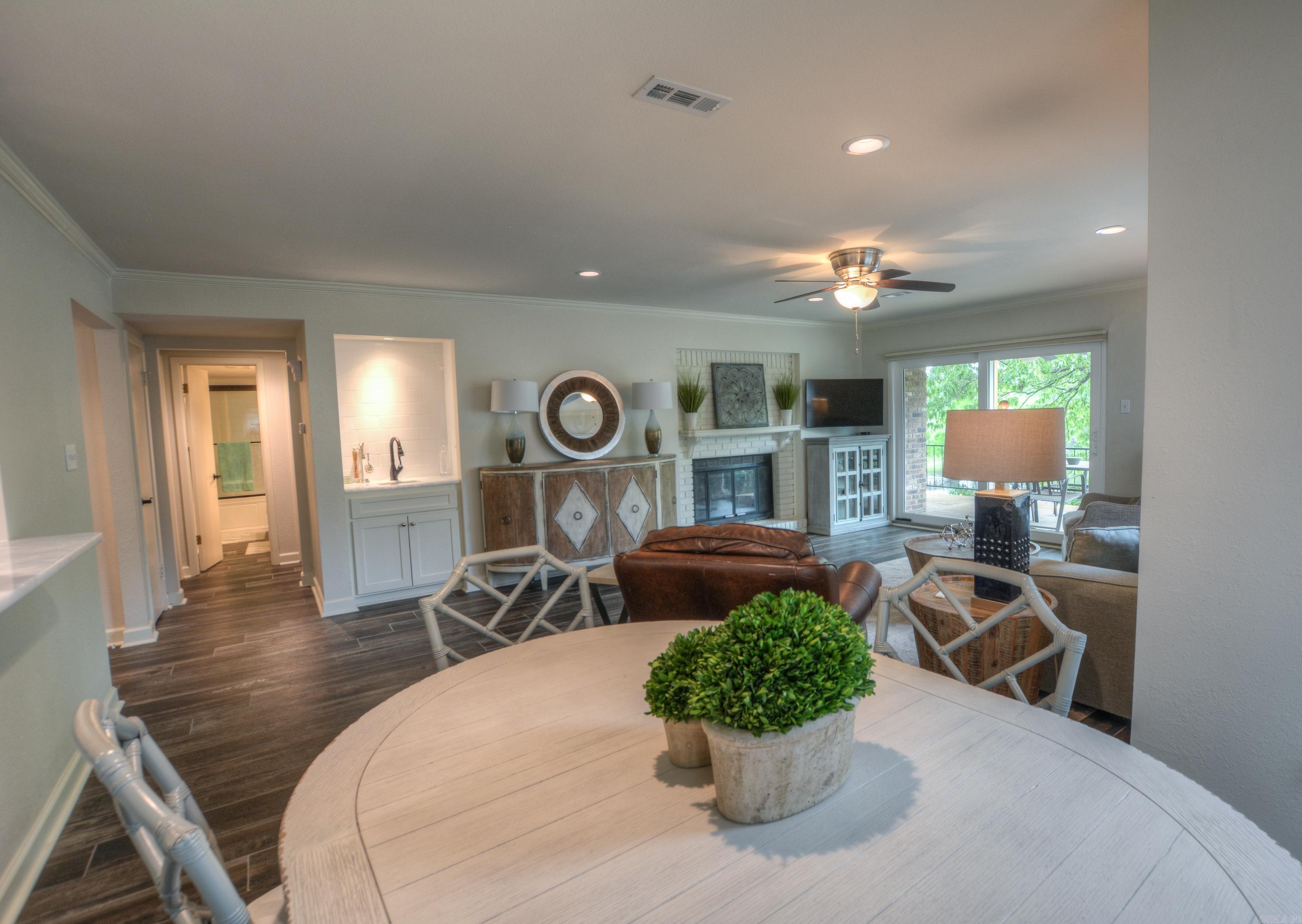 Westport Bay Town House - Residential