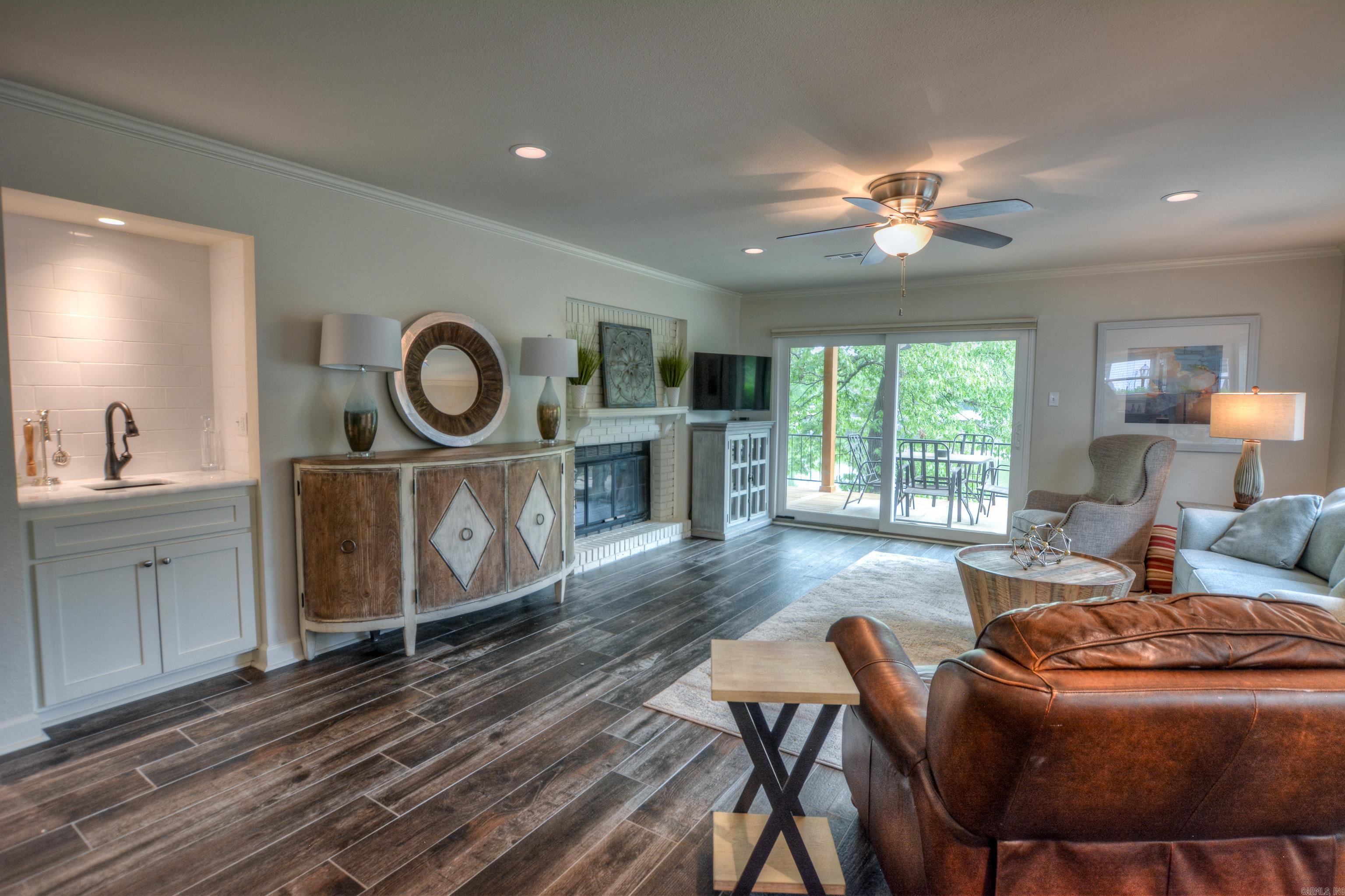 Westport Bay Town House - Residential