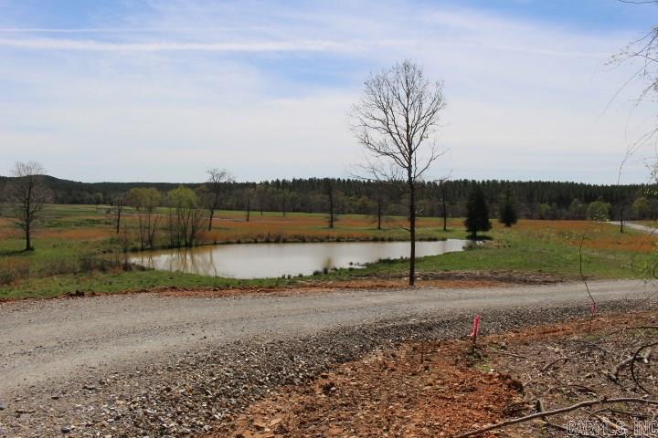 REVAS RETREAT - Land