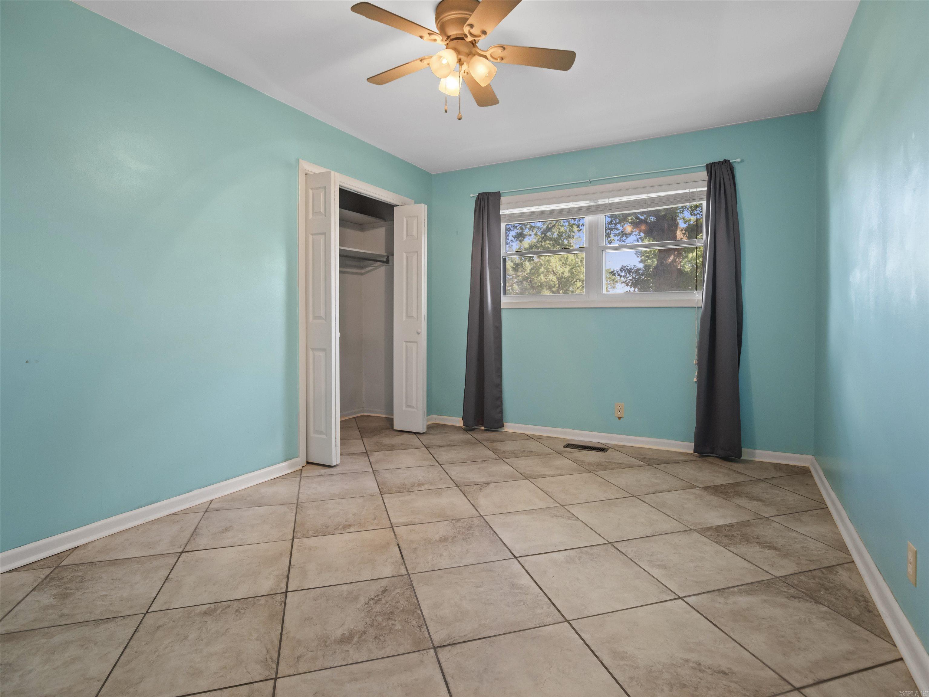 CLIFTON PLACE - Residential