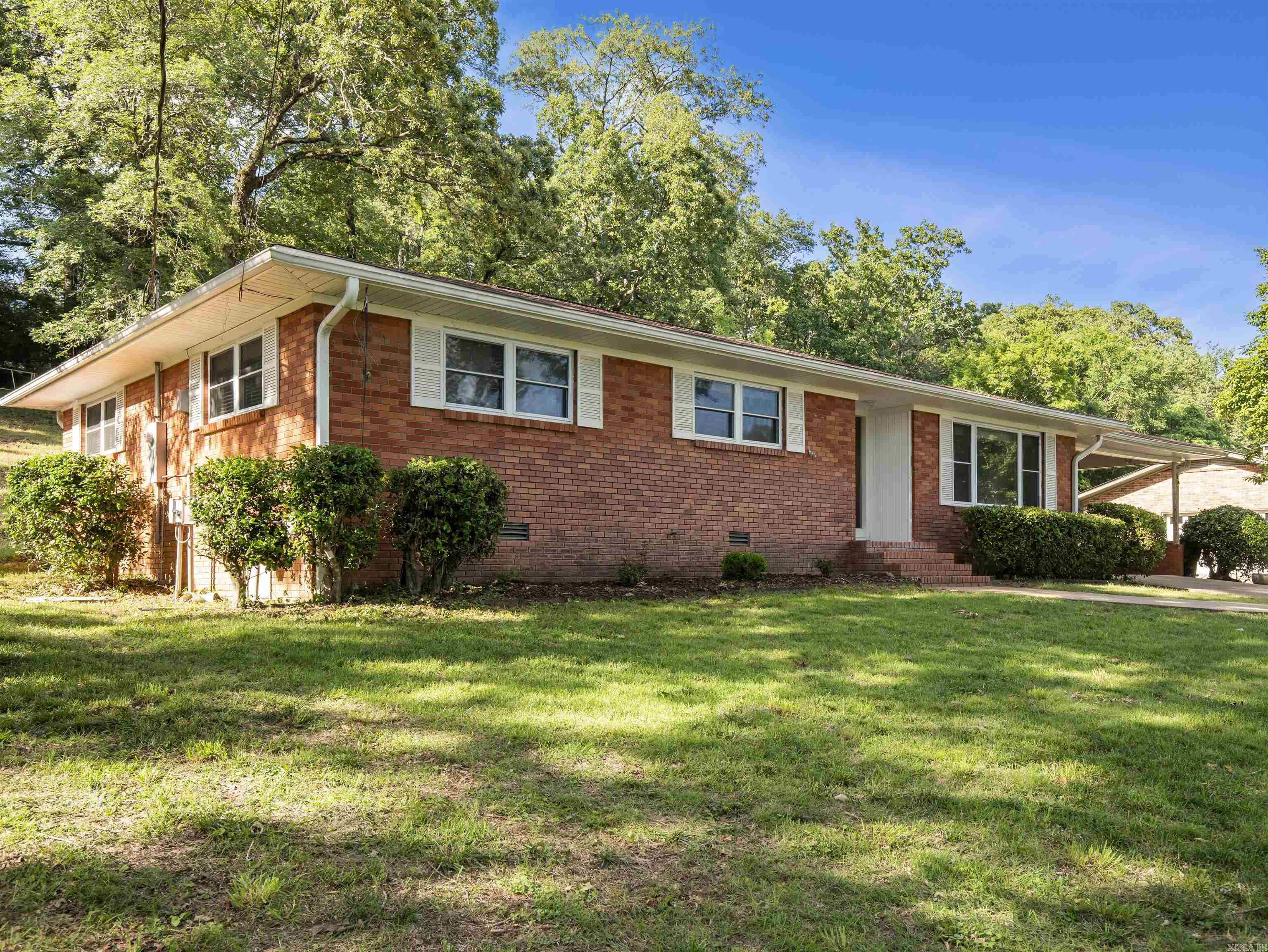 CLIFTON PLACE - Residential