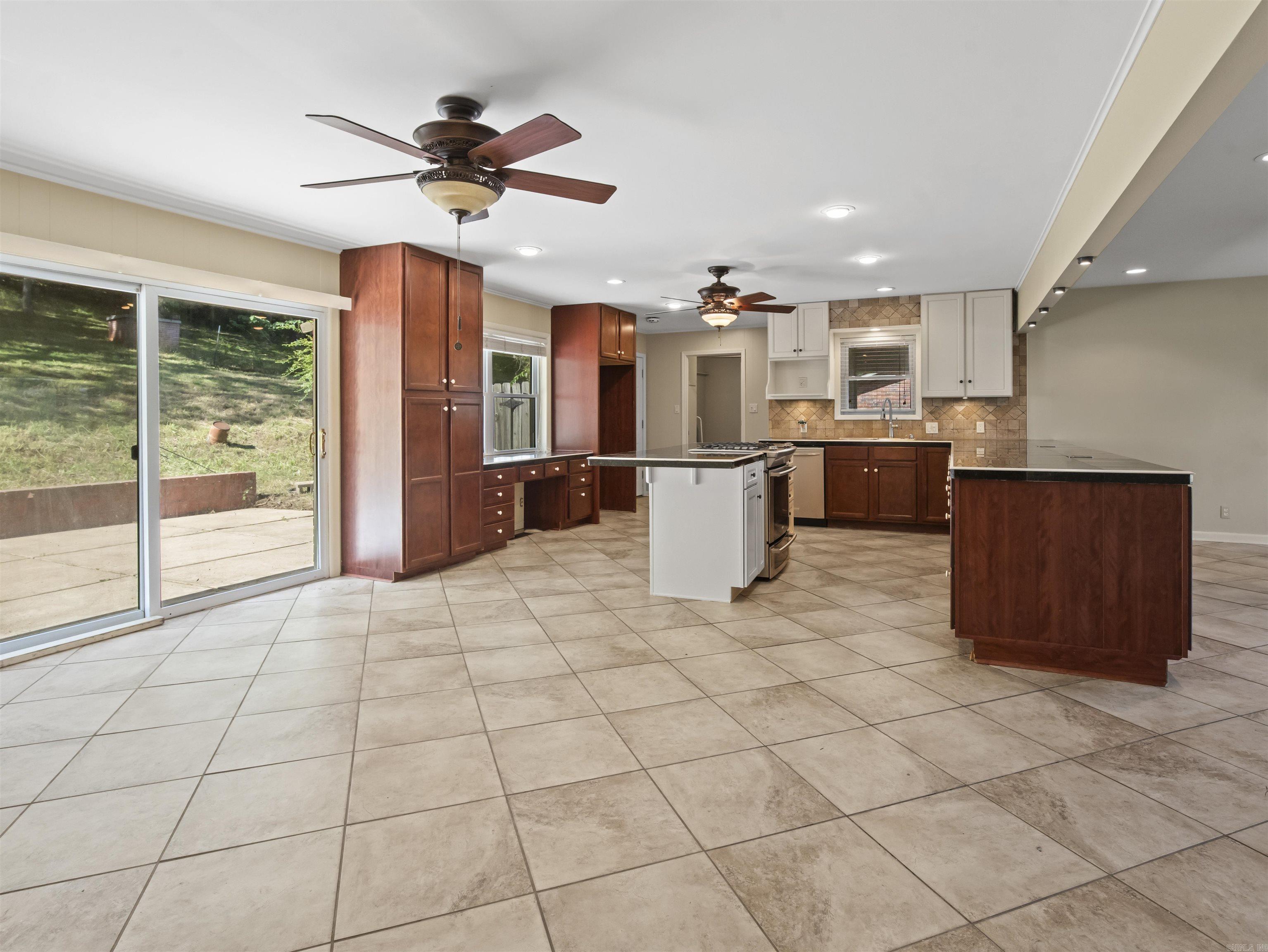 CLIFTON PLACE - Residential