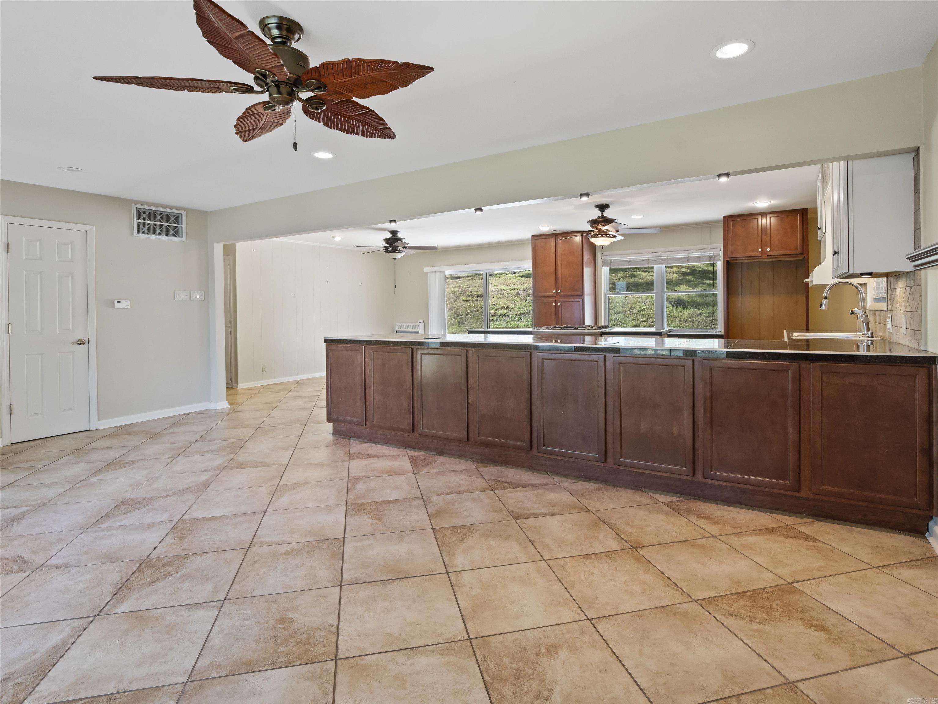 CLIFTON PLACE - Residential