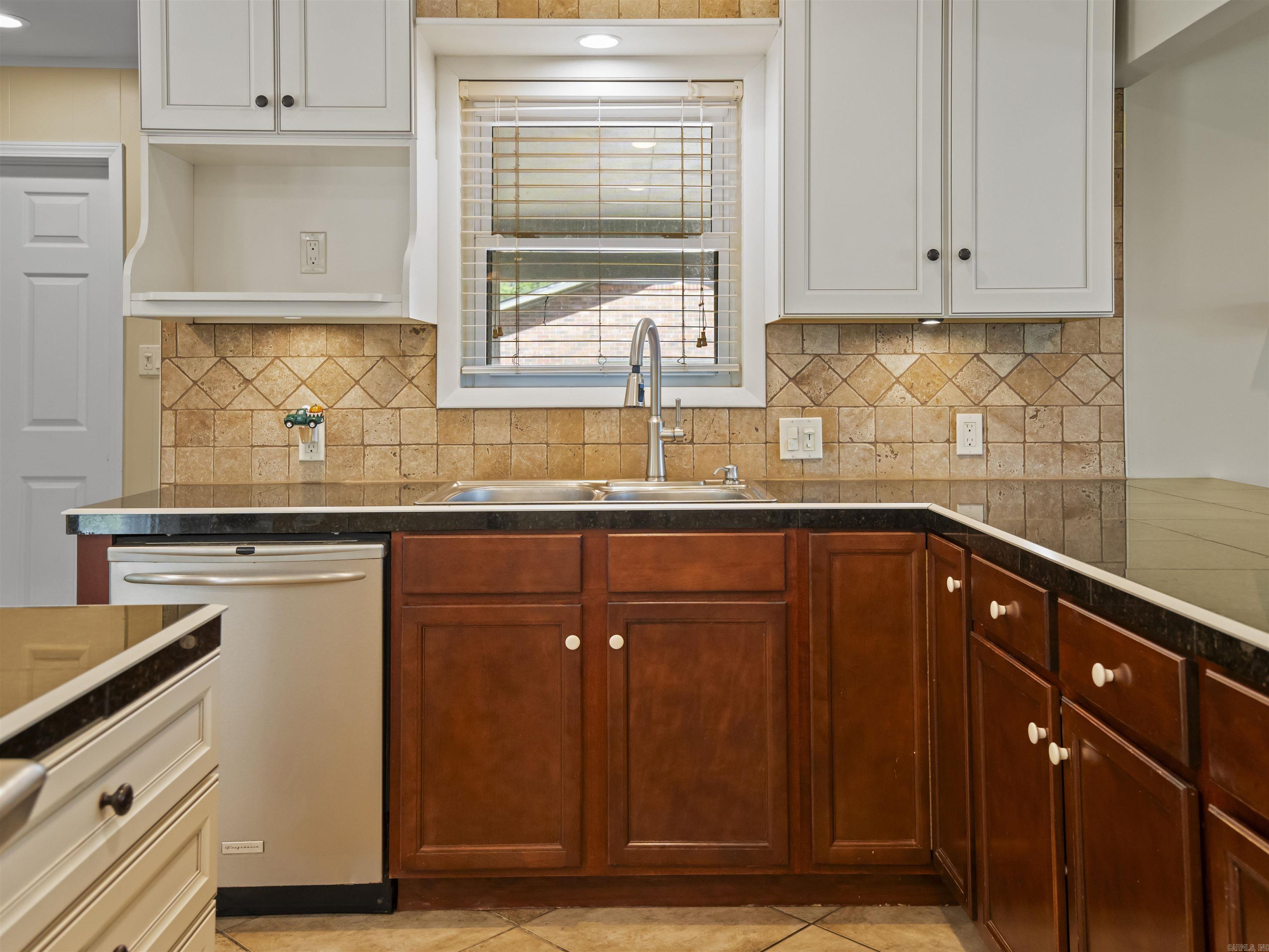 CLIFTON PLACE - Residential