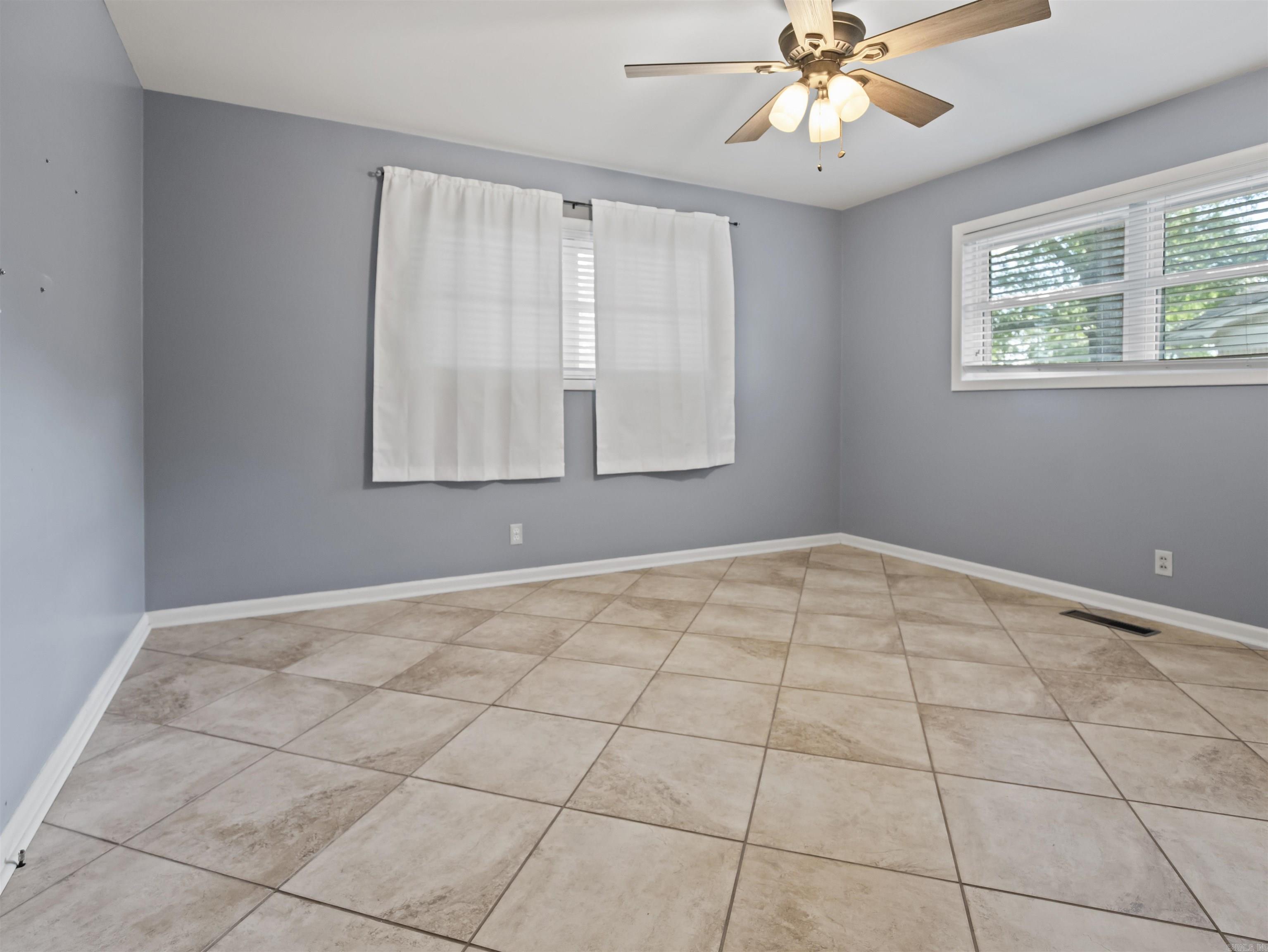 CLIFTON PLACE - Residential