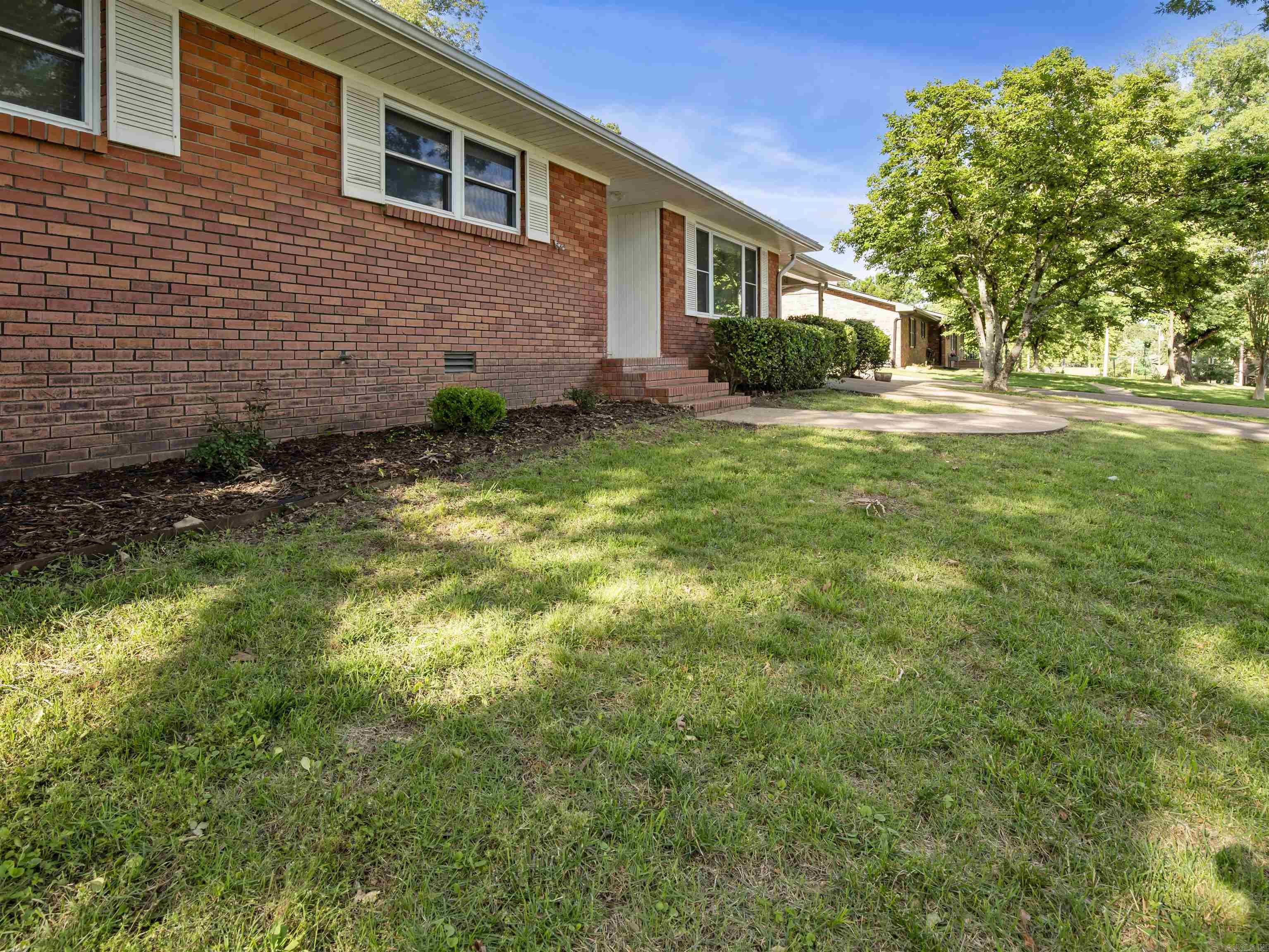 CLIFTON PLACE - Residential