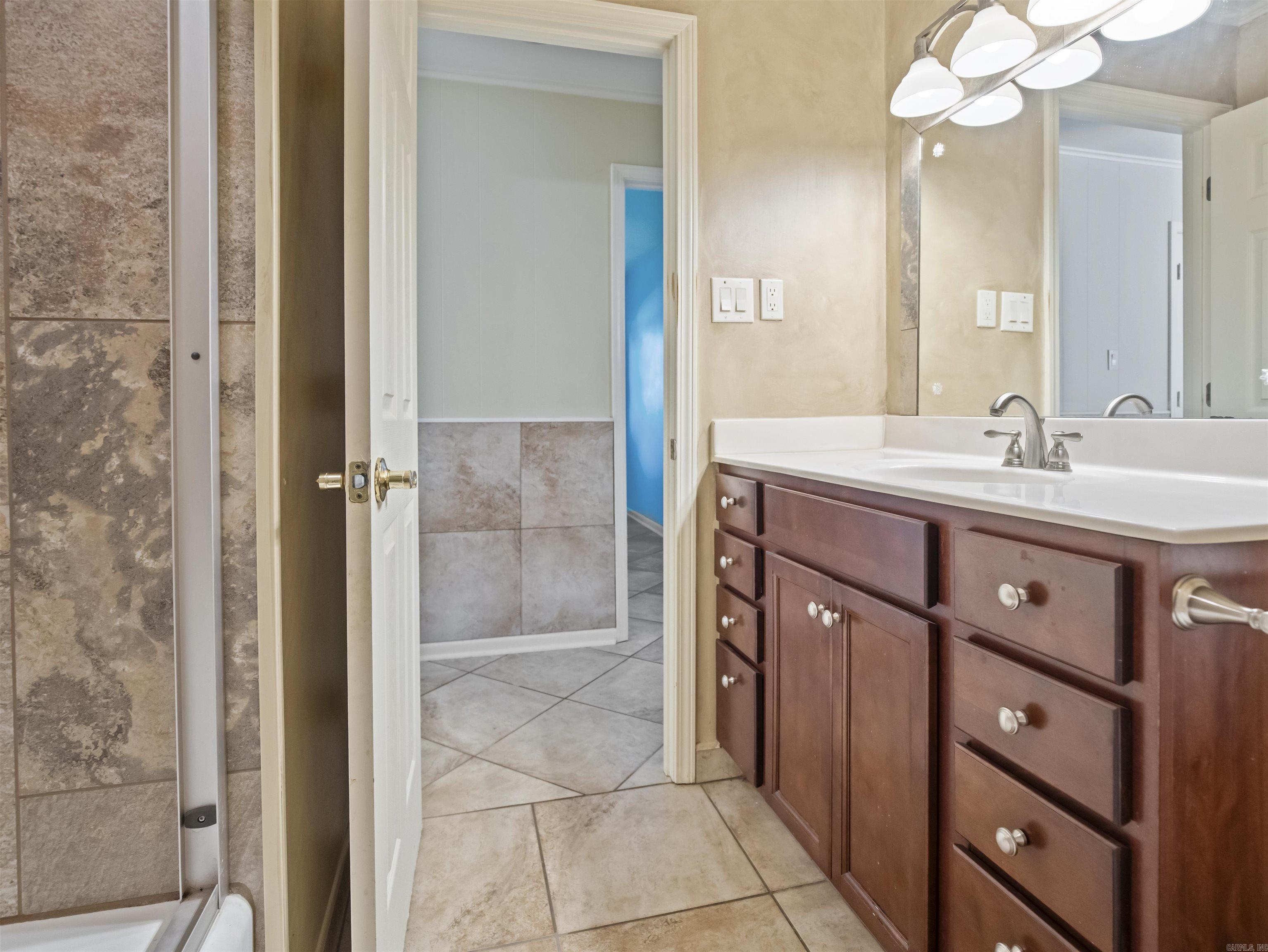 CLIFTON PLACE - Residential