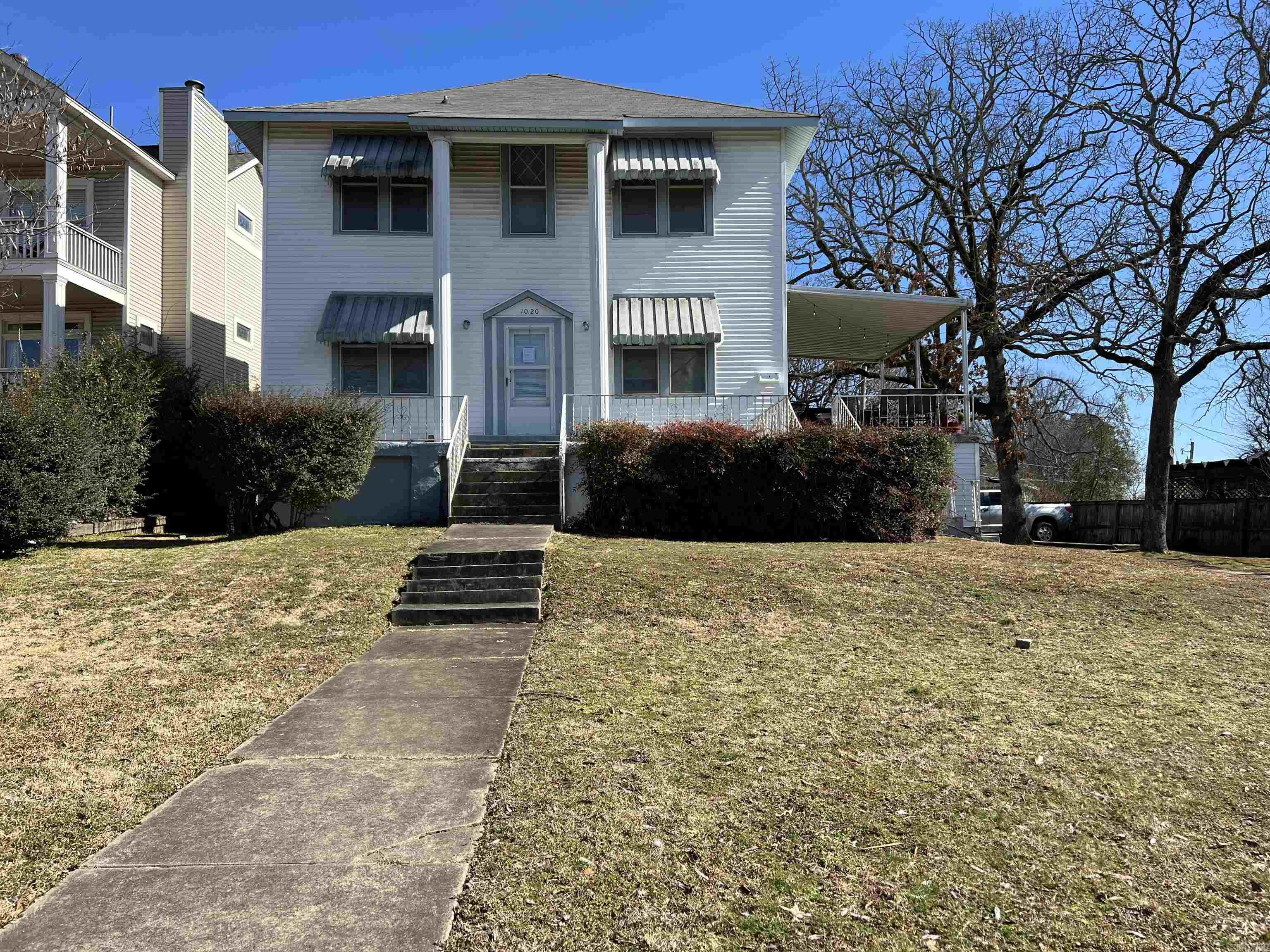 Beautiful, completely remodeled one bed/one bath apartment. New flooring throughout and quartz counter tops in the kitchen. Washer and dryer hookup on site and storage area available. Includes a spacious, covered porch.