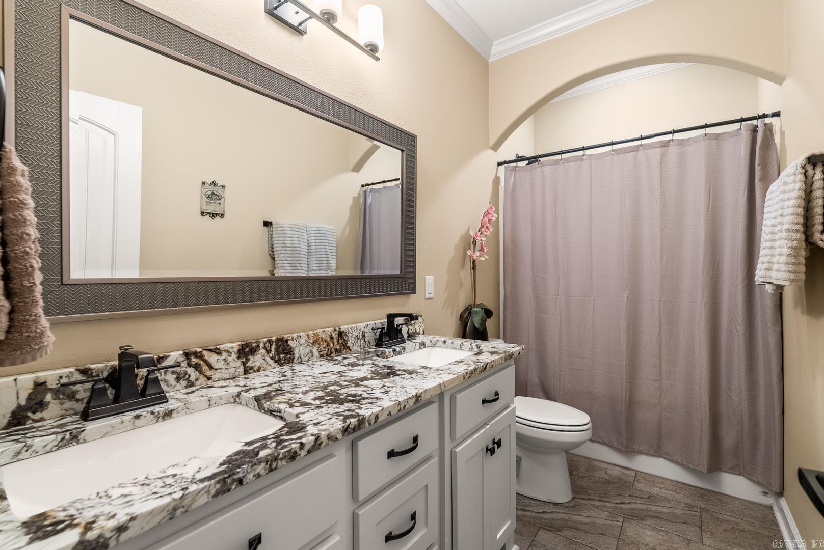 MILLERS GLENN - Residential