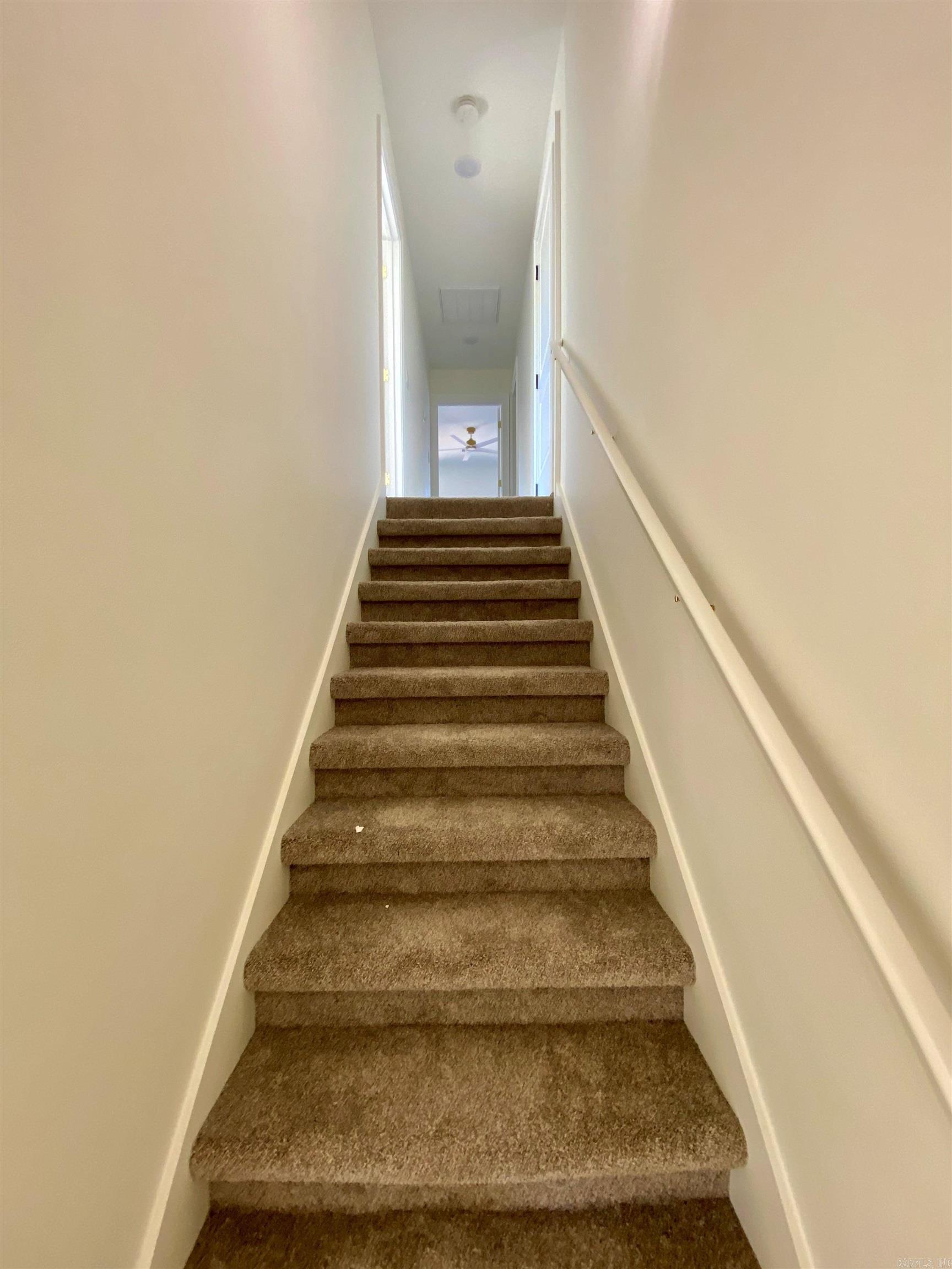 EDGEWATER - Residential