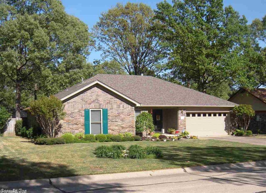 Spotless one level w/fenced backyard, large covered deck & storage/potting shed. Beautifuly manicured w/sprinkler sys, has security sys. Lots of updates including roof 2 yrs, tile 3yrs, new windows, AC 2yr, Water heater 6yrs & dishwasher. Tray ceilings in livingroom & Master bedroom. Gorgeous backyard filled with perrienials & annuals - a gardners delight!! Kitchen dining combo is well planned & waiting for the cook of the family.