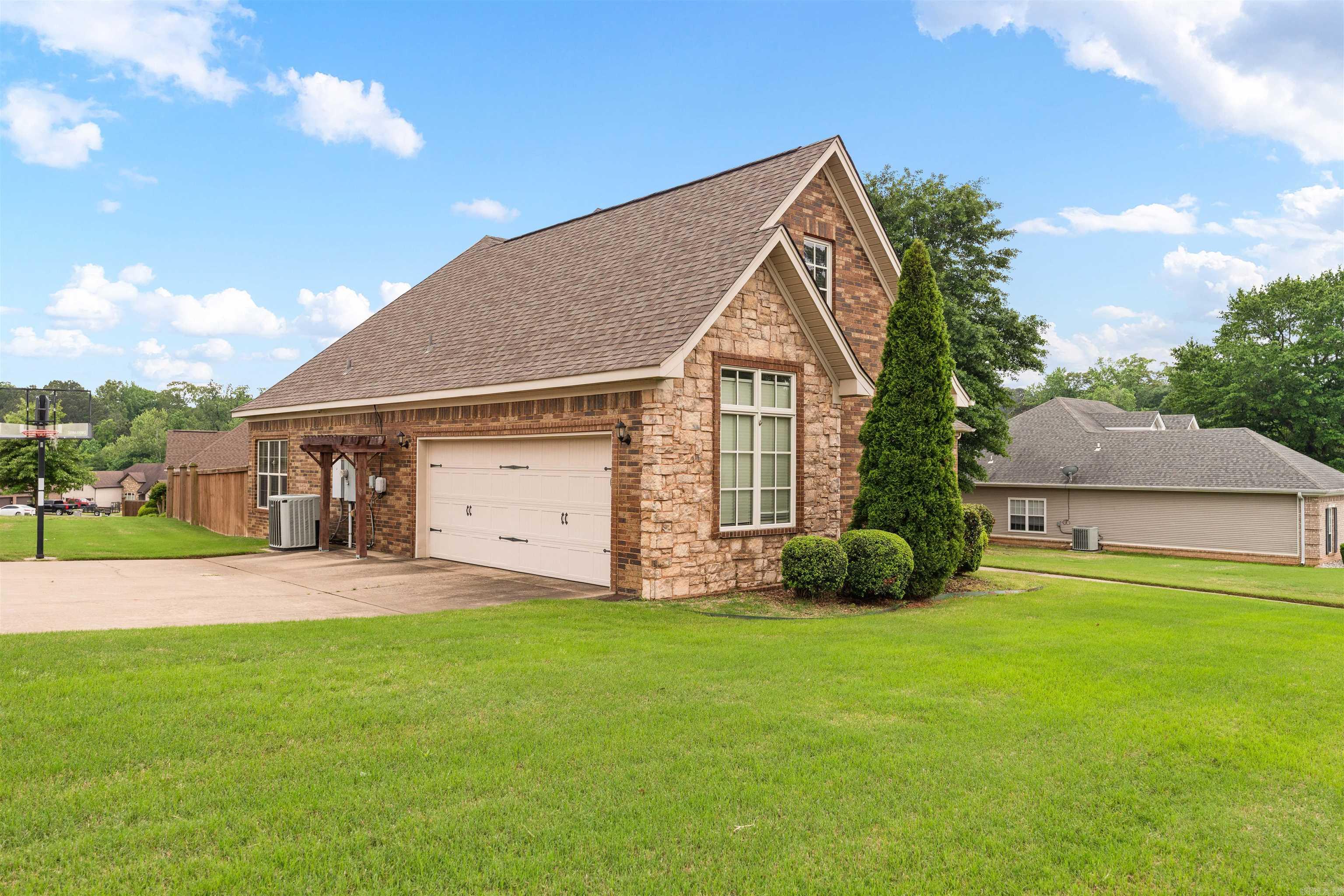 ANDRES PLACE - Residential