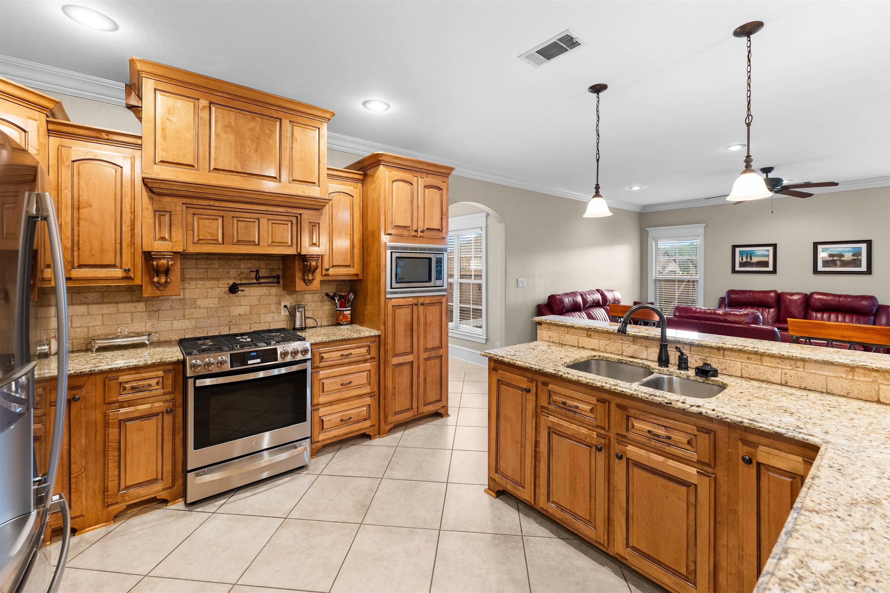 ANDRES PLACE - Residential