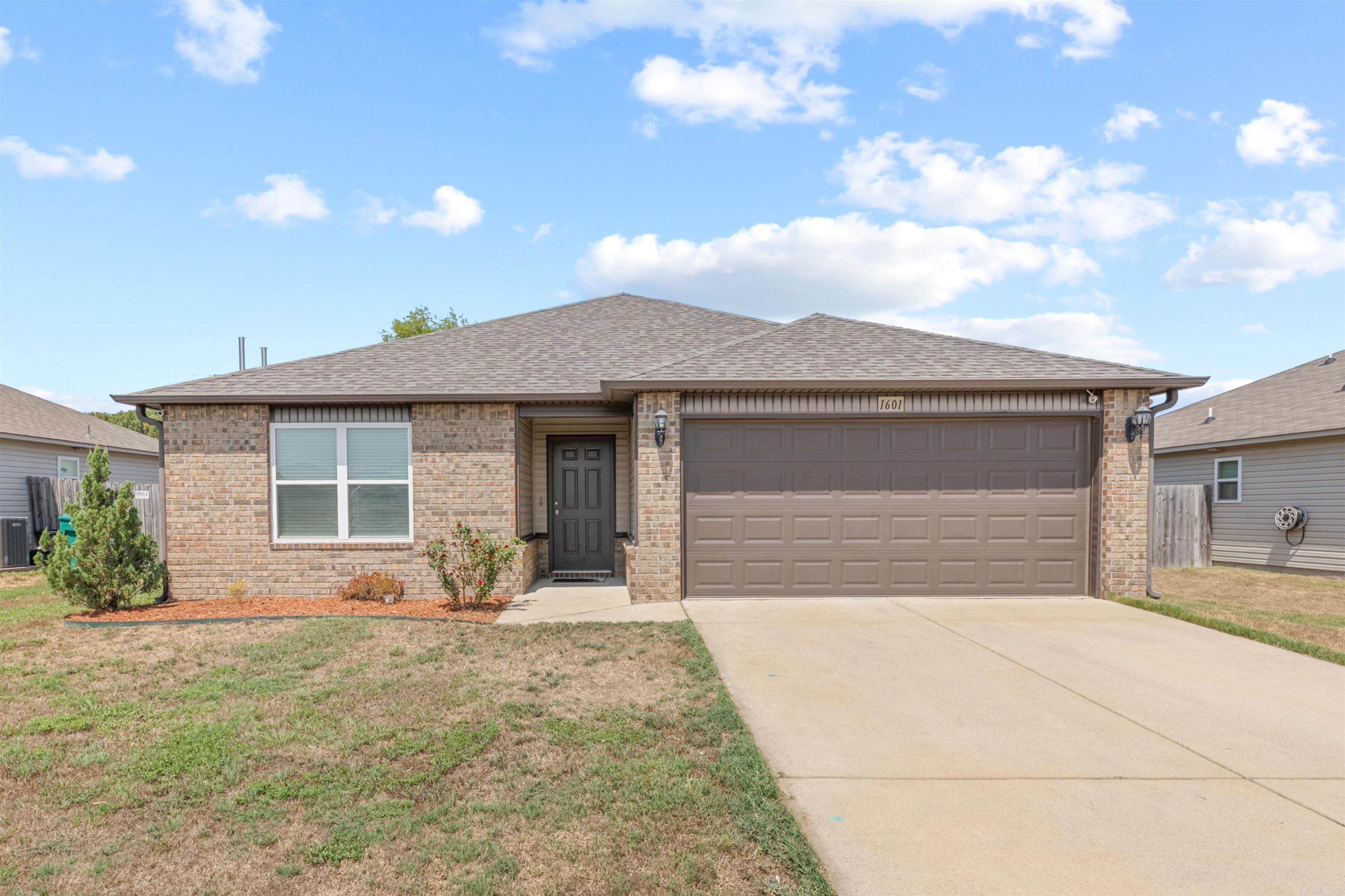Cute as a button and move-in ready! This 3 bedroom, 2 bathroom home offers the perfect blend of style, comfort, and function. Step inside to an inviting open concept layout with low-maintenance floors that make everyday living a breeze. The spacious master suite provides a true retreat with fun accent wall and LARGE walk-in closet! The two additional bedrooms offer plenty of room for family or guests. Outside, youāll love the fully fenced backyardāideal for kids at play, pets, or weekend entertaining. With its charming curb appeal and thoughtfully designed spaces, this home has everything youāve been looking for! AND the roof was replaced in 2024 with upgraded shingles! Call today to schedule your private showing!