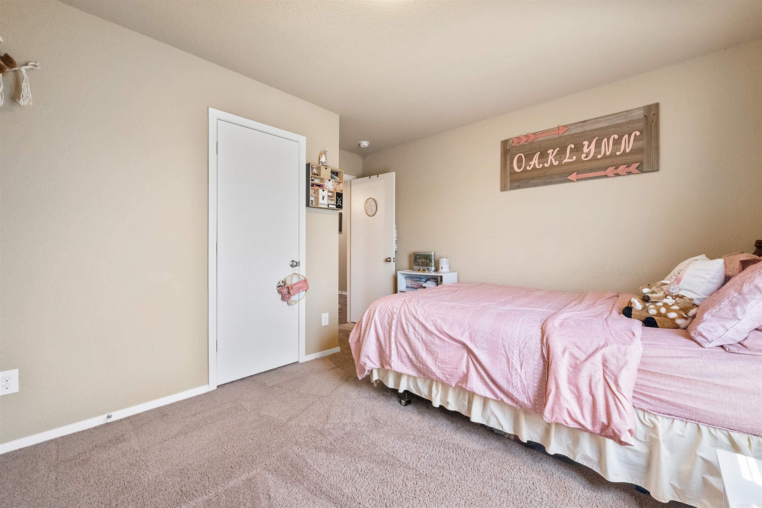 Faulker Lake Crossing - Residential