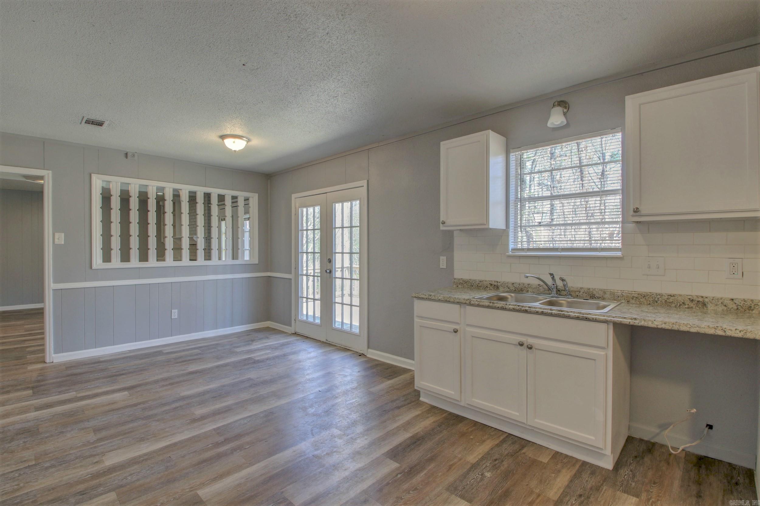 Sara Lynn - Residential Lease