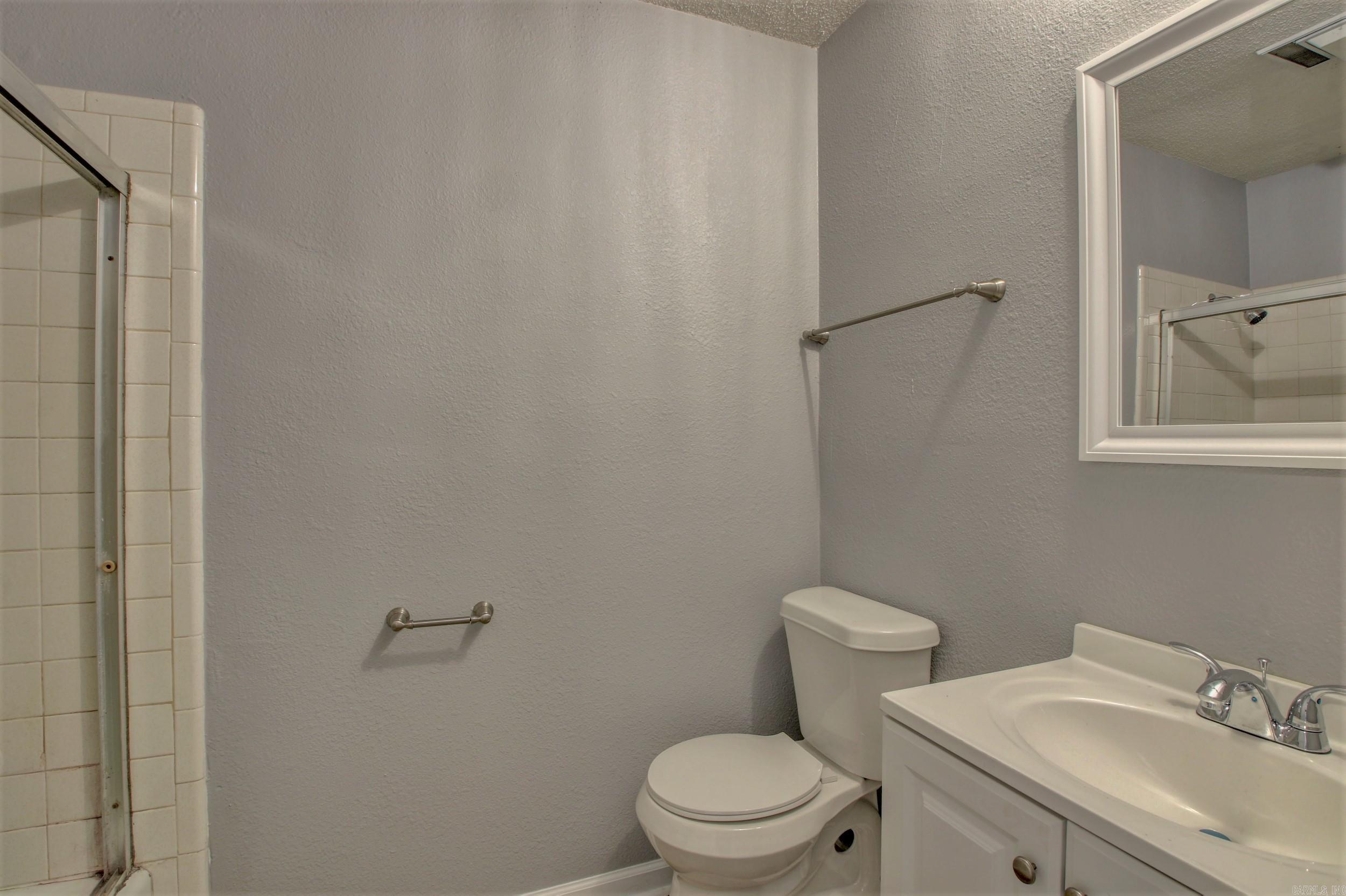 Sara Lynn - Residential Lease