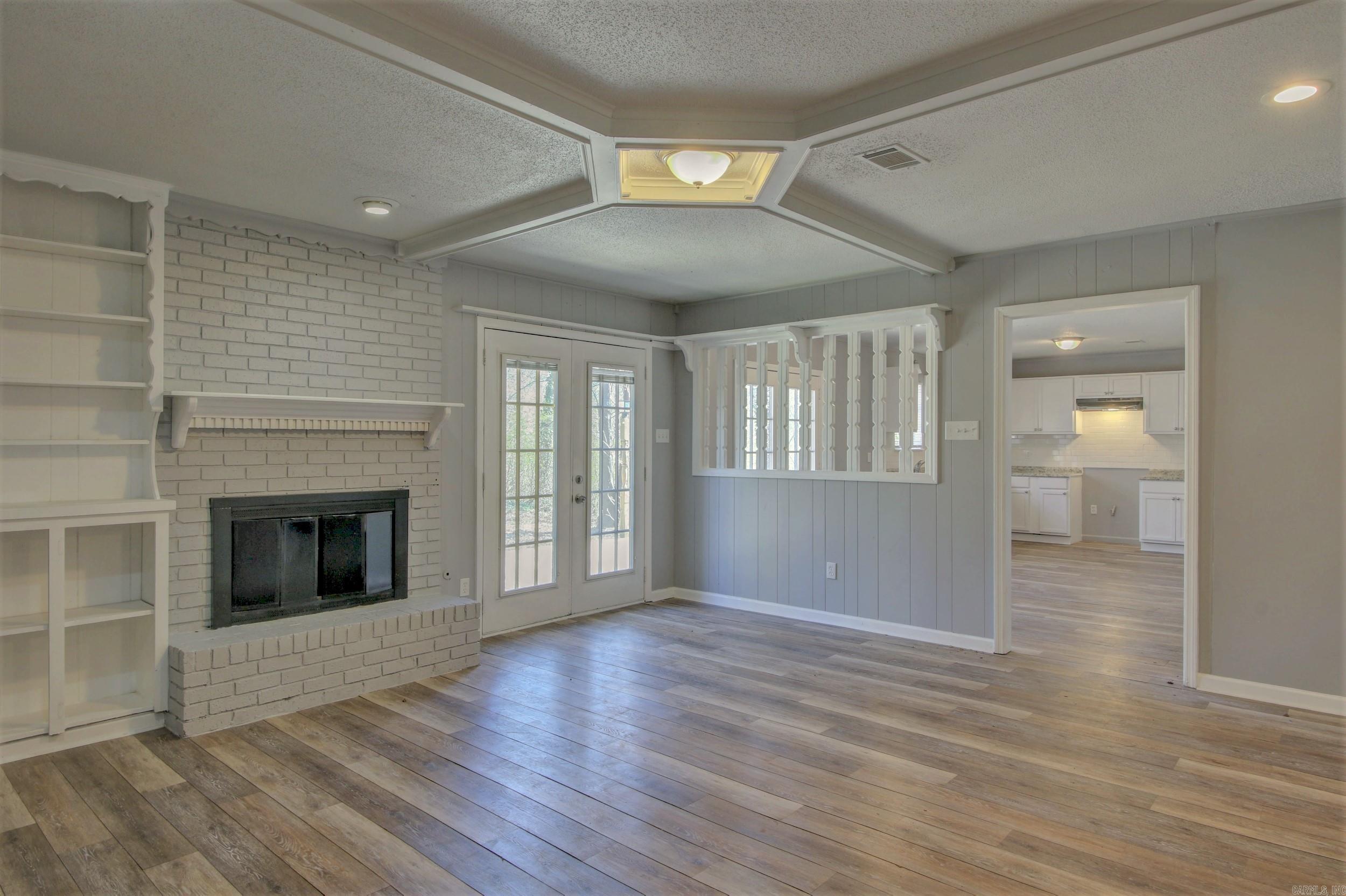 Sara Lynn - Residential Lease