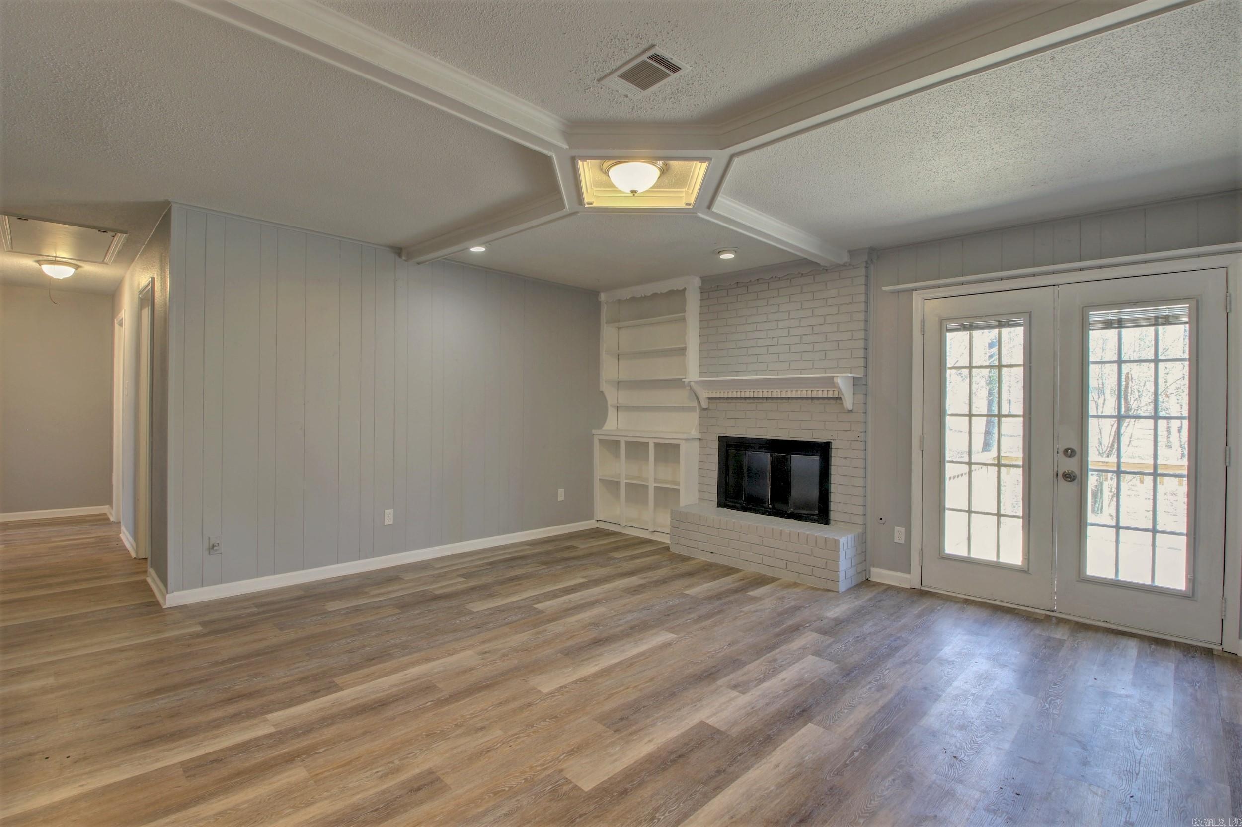 Sara Lynn - Residential Lease