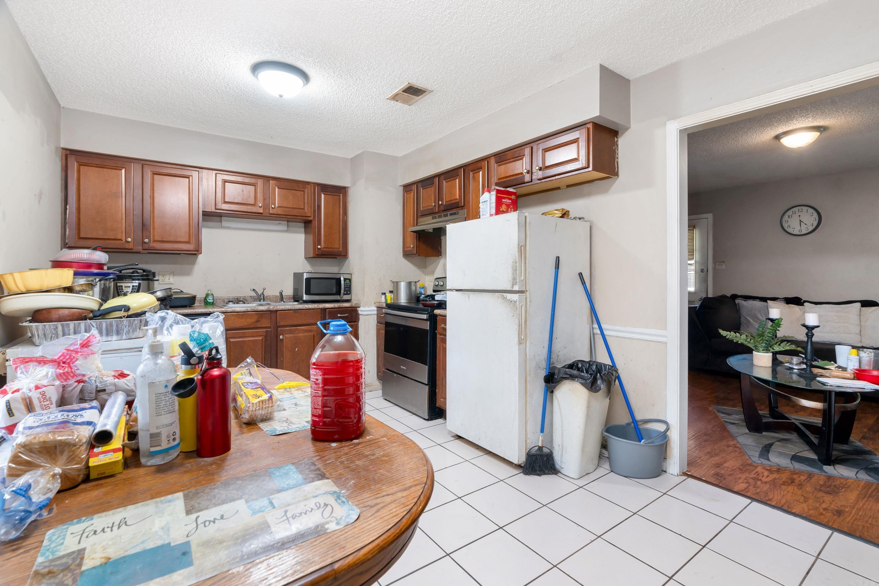 Meadowbrook - Residential