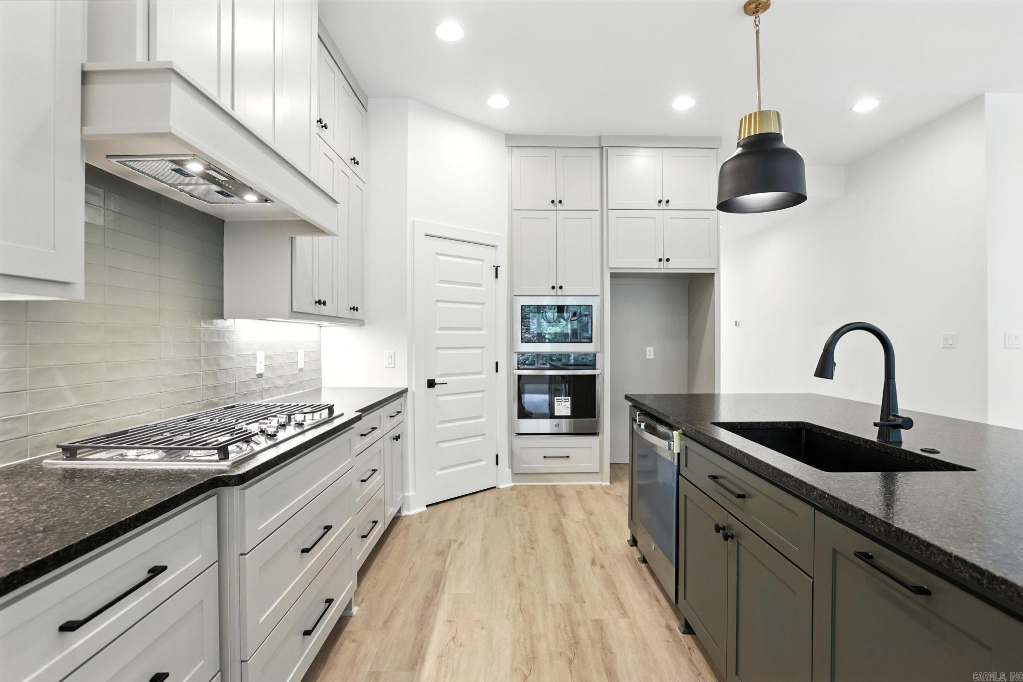 WOODLANDS PARK SUB - Residential