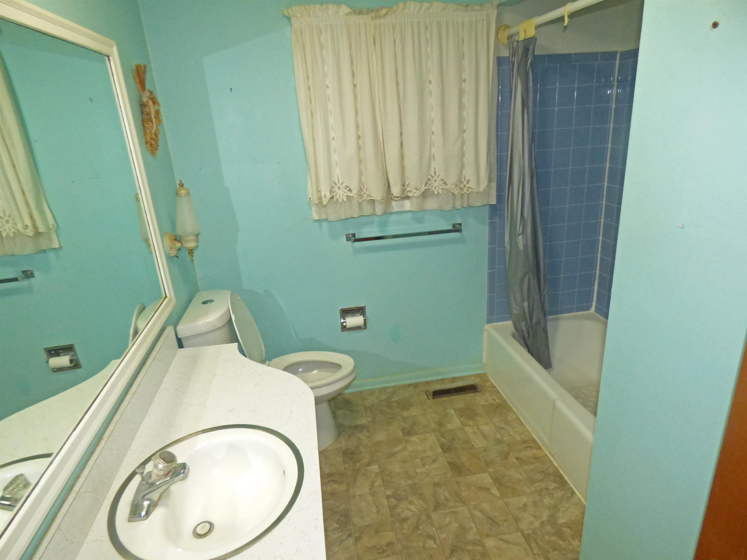 SHAWNEE - Residential