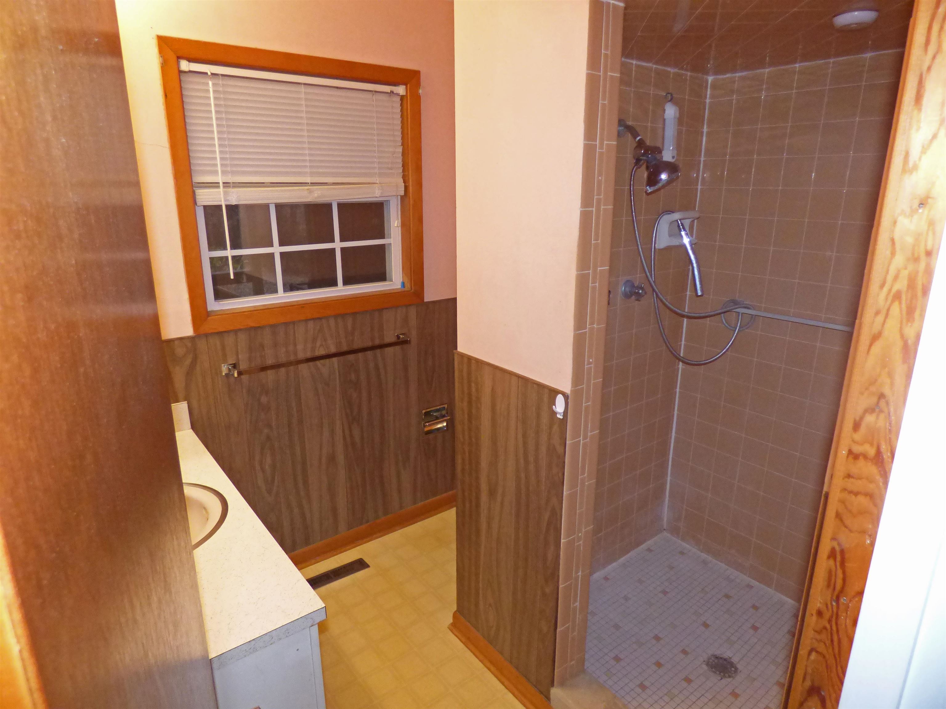 SHAWNEE - Residential