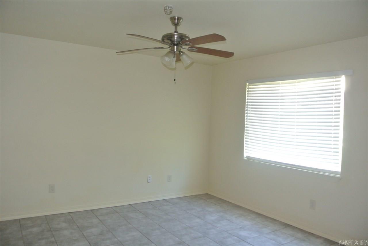 Le Bette Manor - Residential Lease