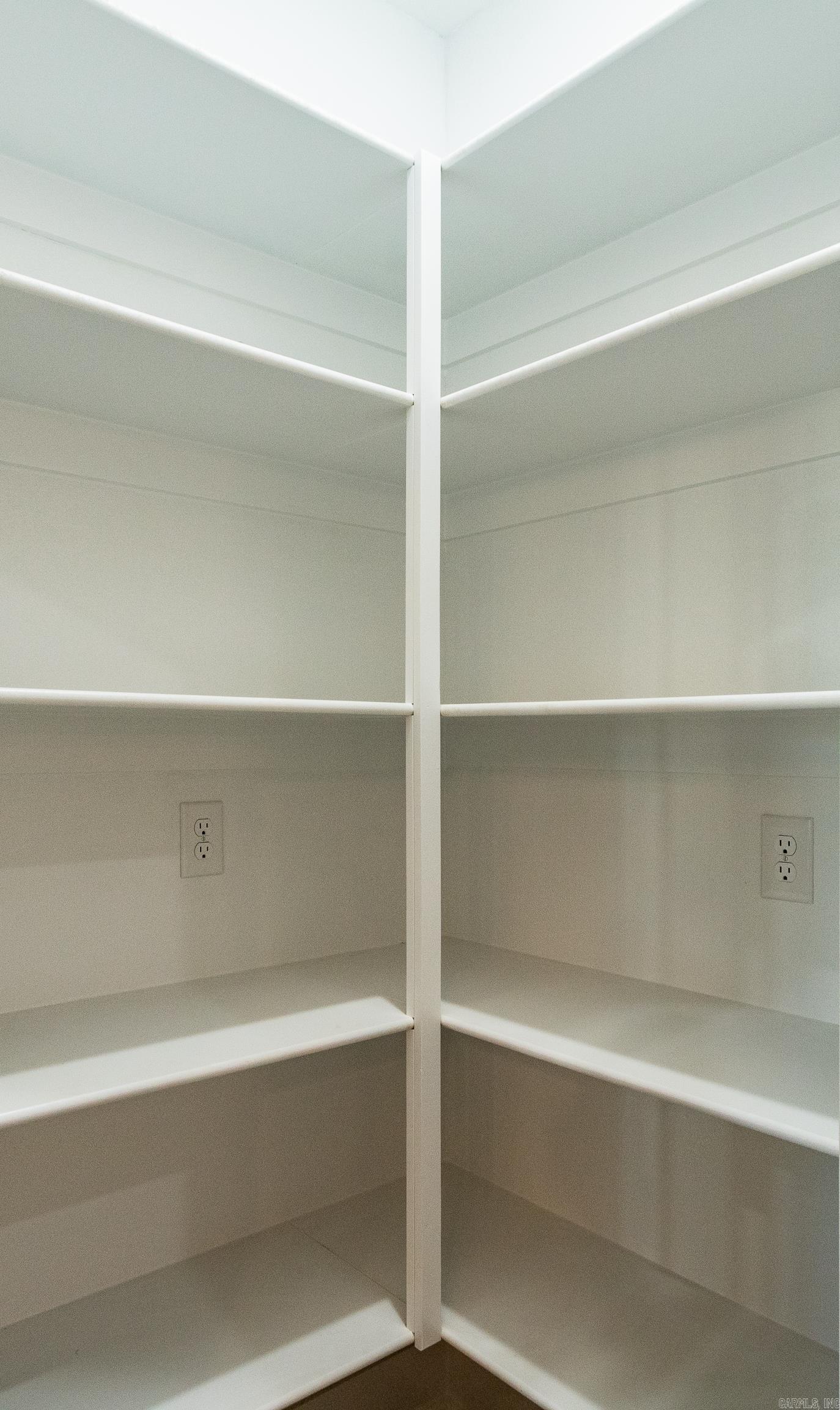 KNOTTING HILL - Residential