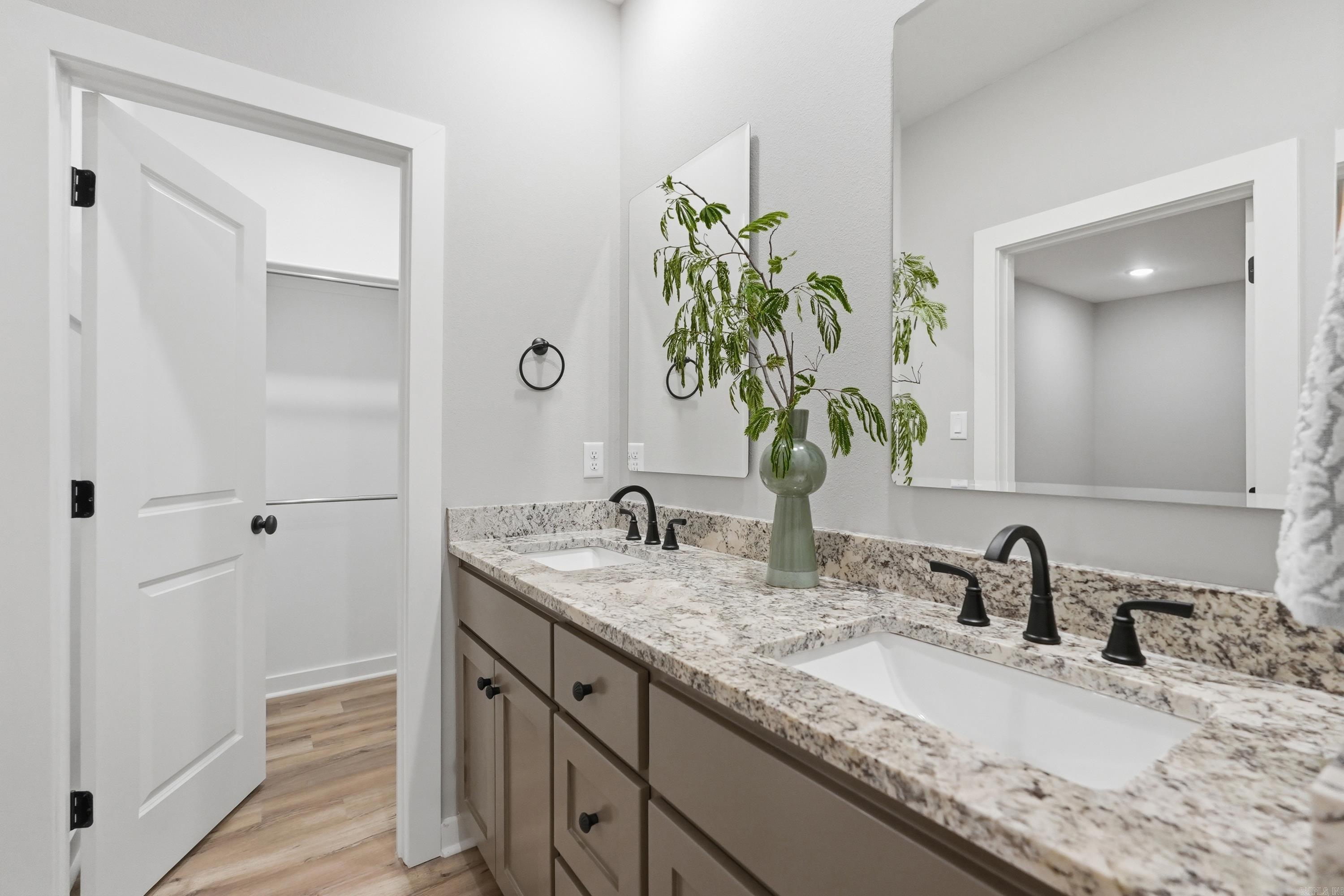 PLEASANT FOREST - Residential