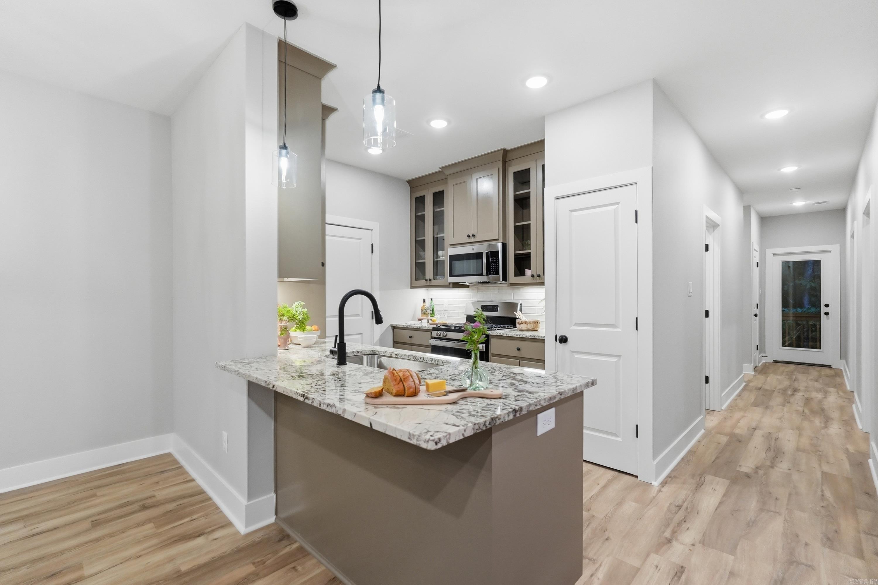 PLEASANT FOREST - Residential