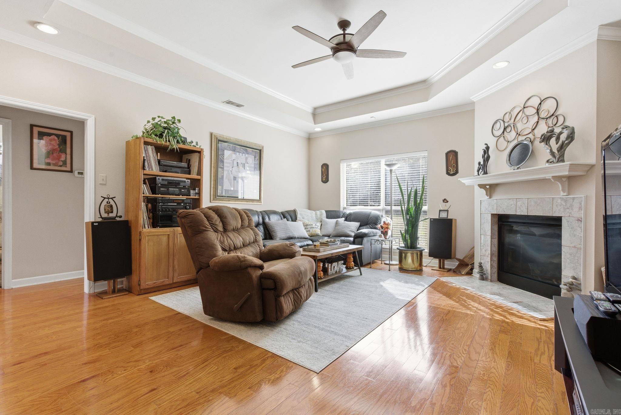 PECAN LAKE - Residential