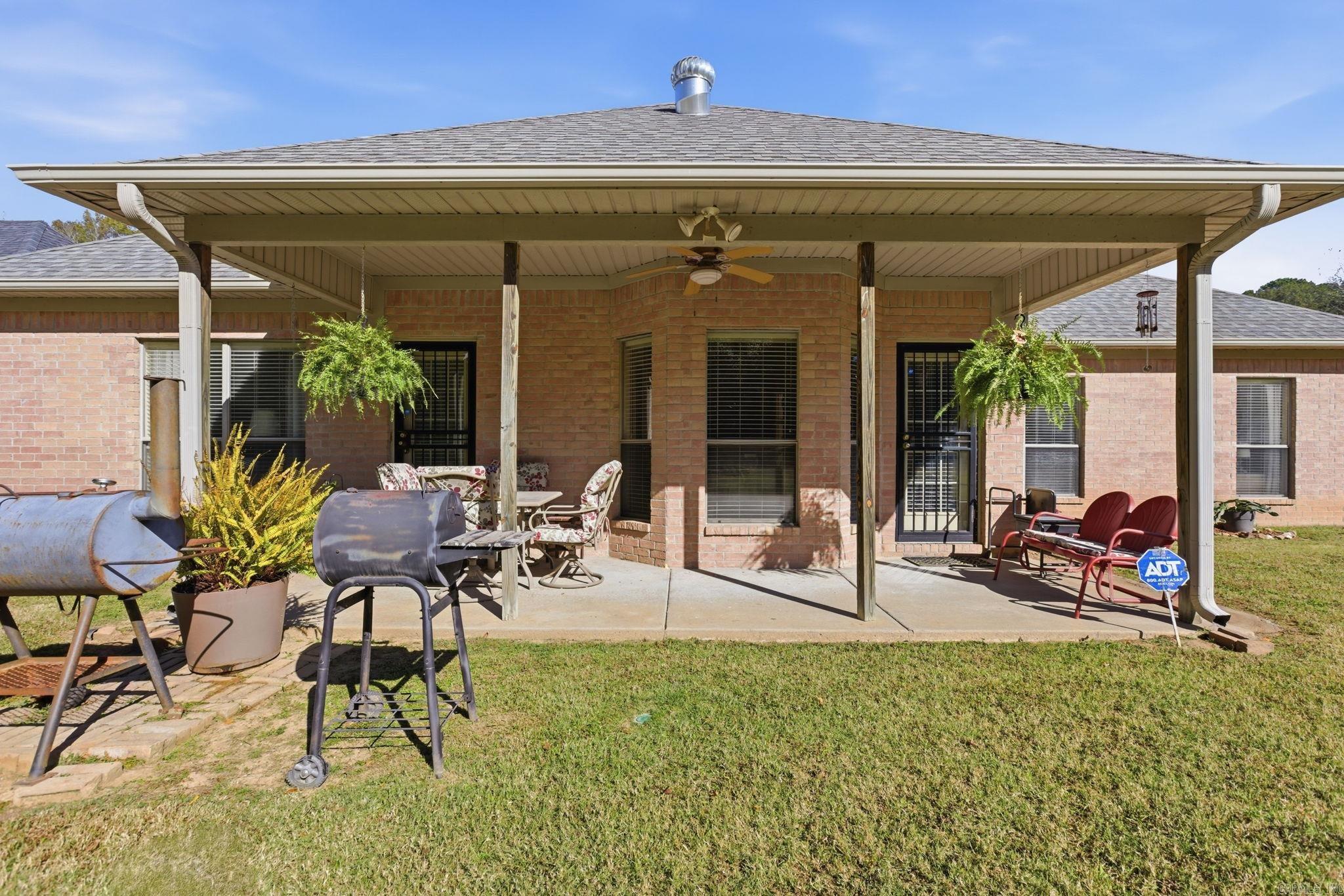 PECAN LAKE - Residential