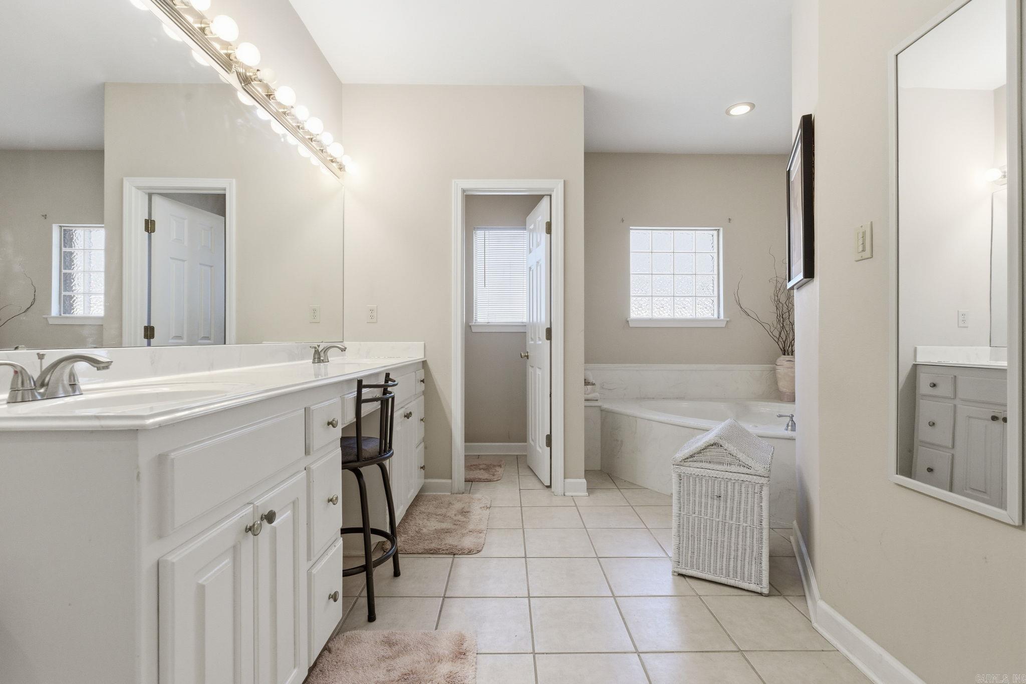 PECAN LAKE - Residential