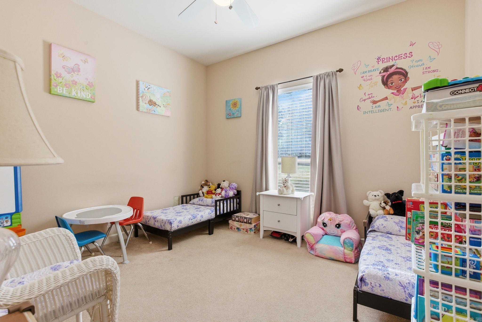 PECAN LAKE - Residential